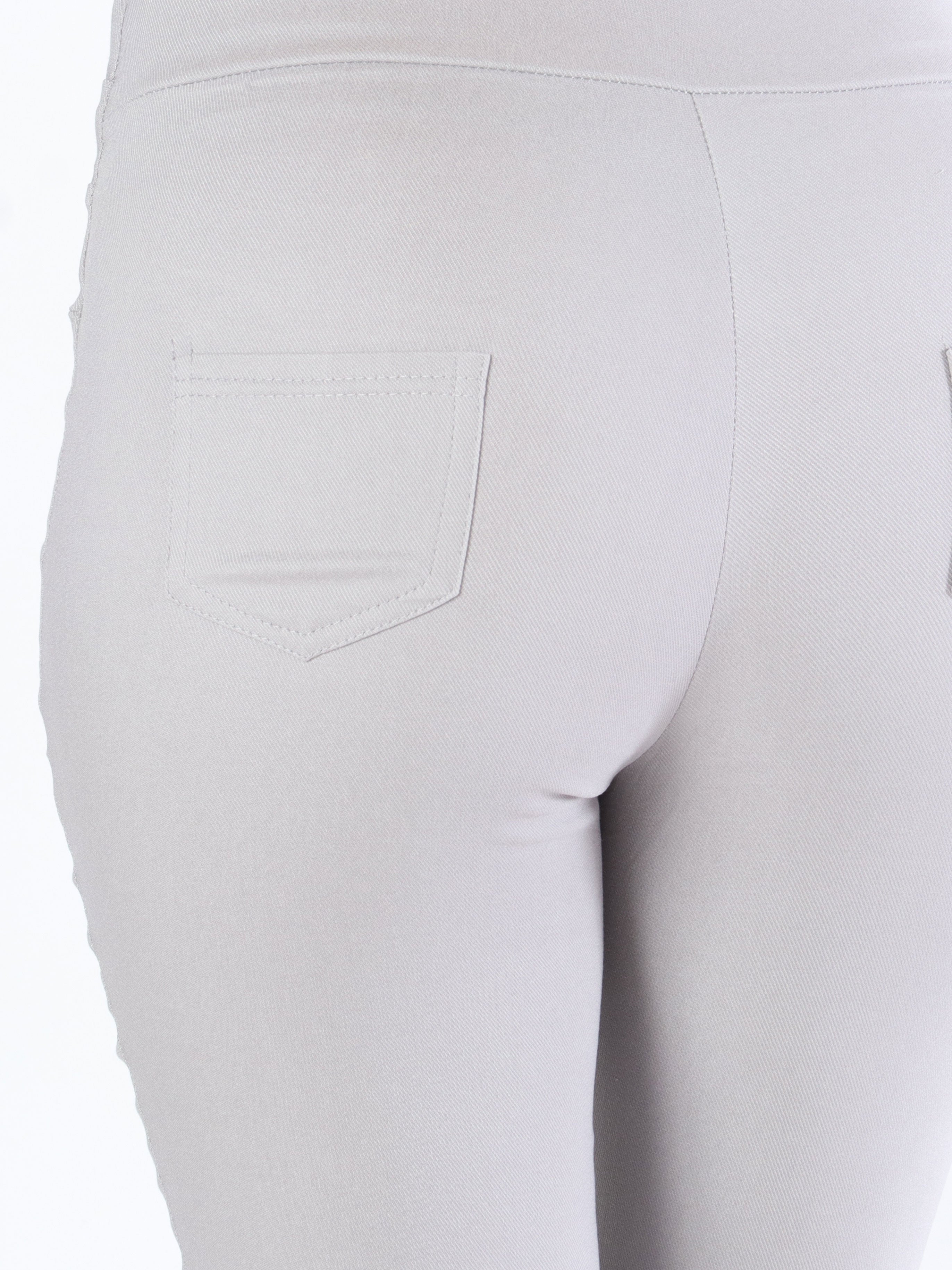 Tilla - Byxor med guldknappar fram