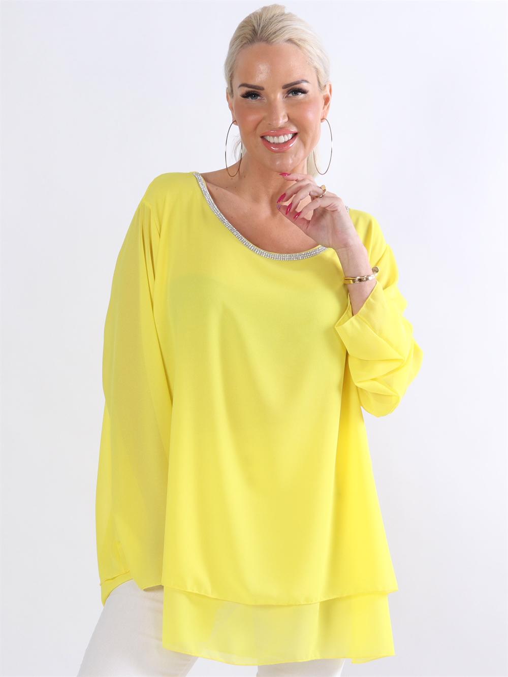 Trine - Tunika med liknande mönster i halsringningen