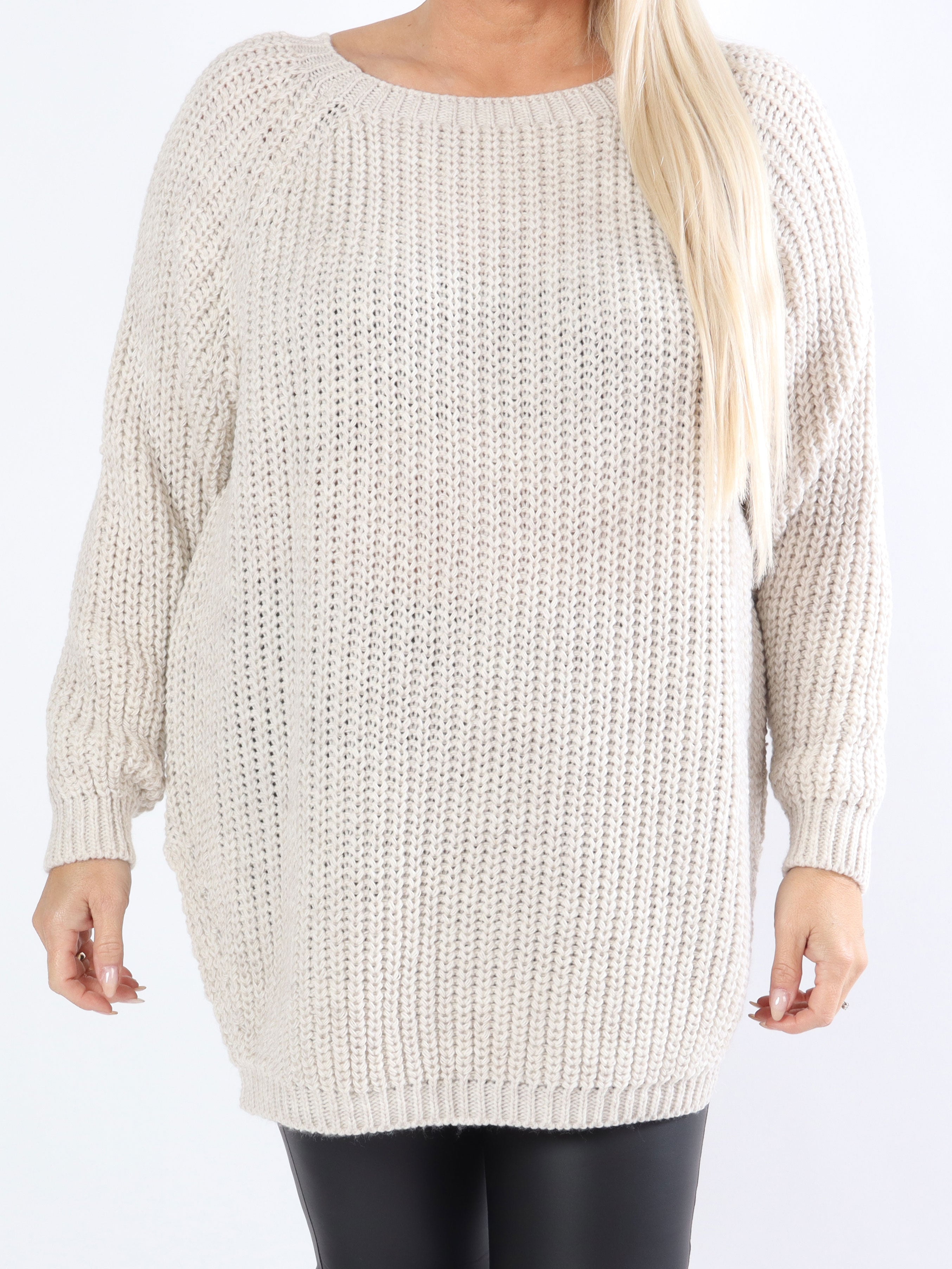 Trini - Mjuka och mysiga plussize stickor - Sand