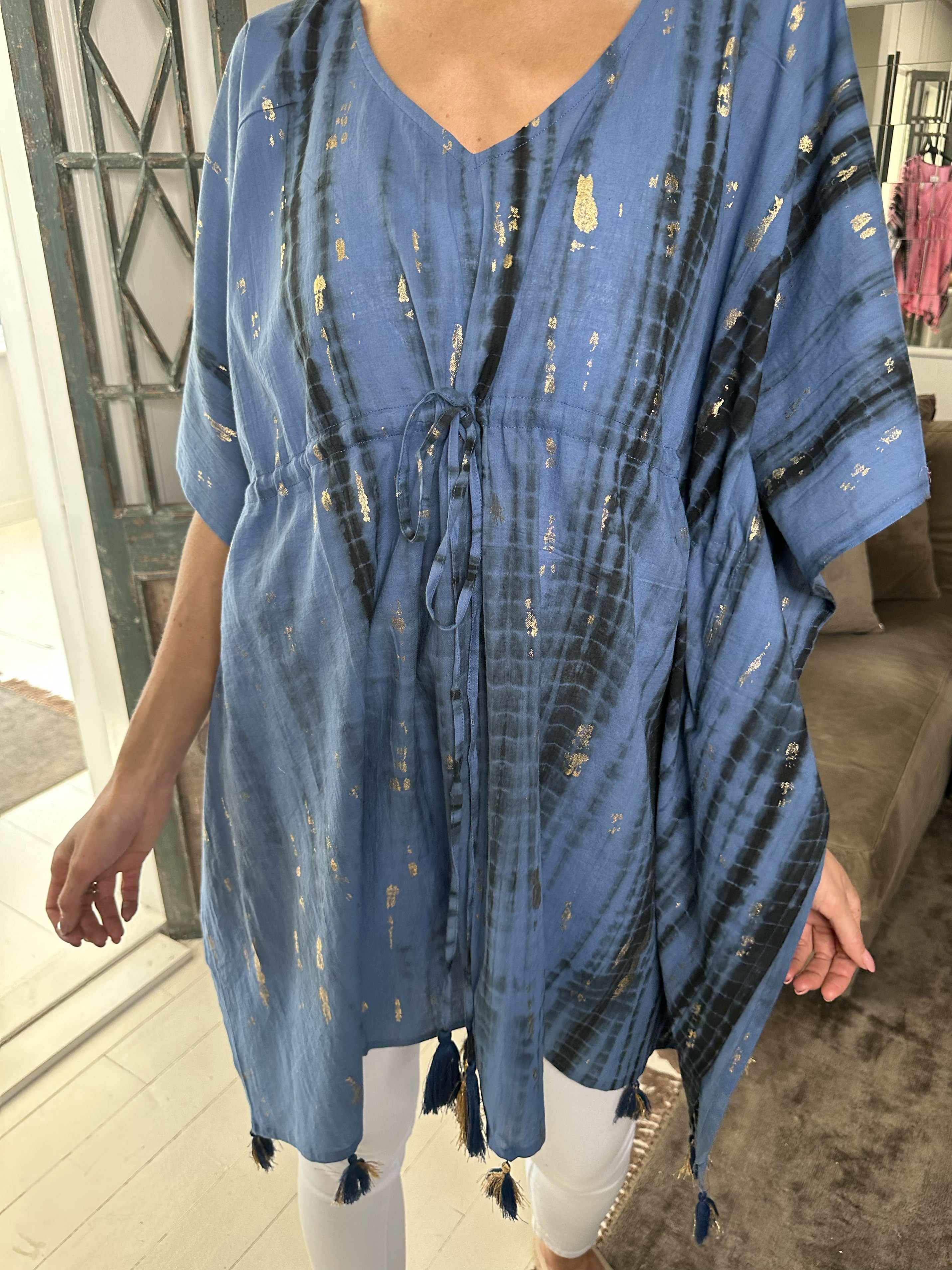 Tulle - Lättviktig tunika med guldfärgade ränder och band - Pink