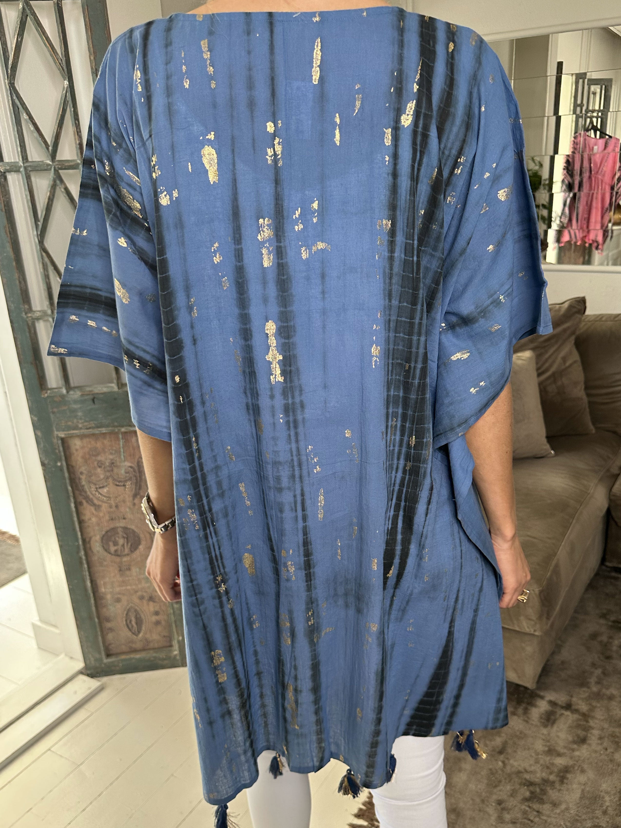 Tulle - Lättviktig tunika med guldfärgade ränder och band