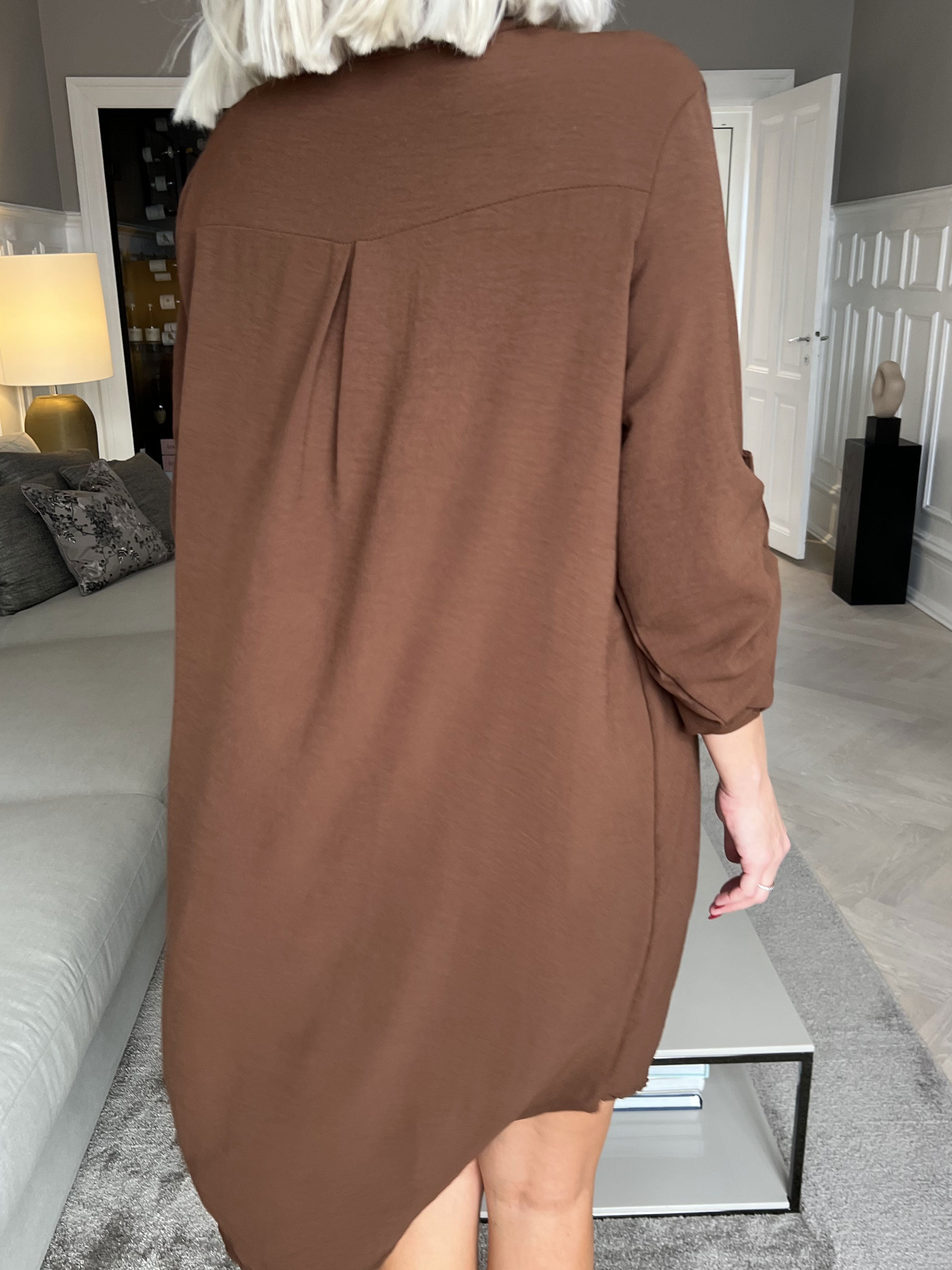 Vanesa Dress - Lätt och luftig klänning i enfärgade färger - Black
