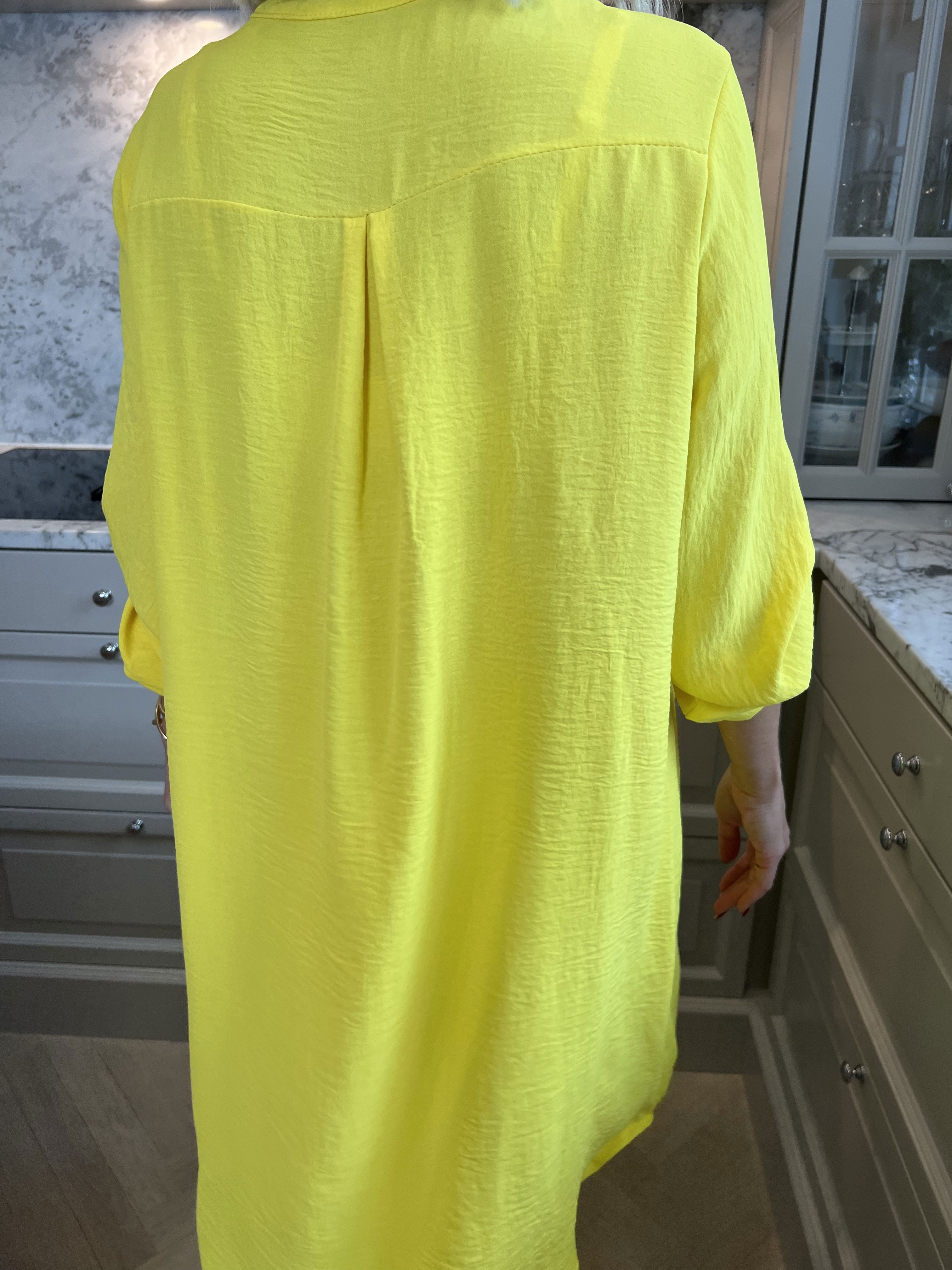 Vanesa Dress - Lätt och luftig klänning i enfärgade färger