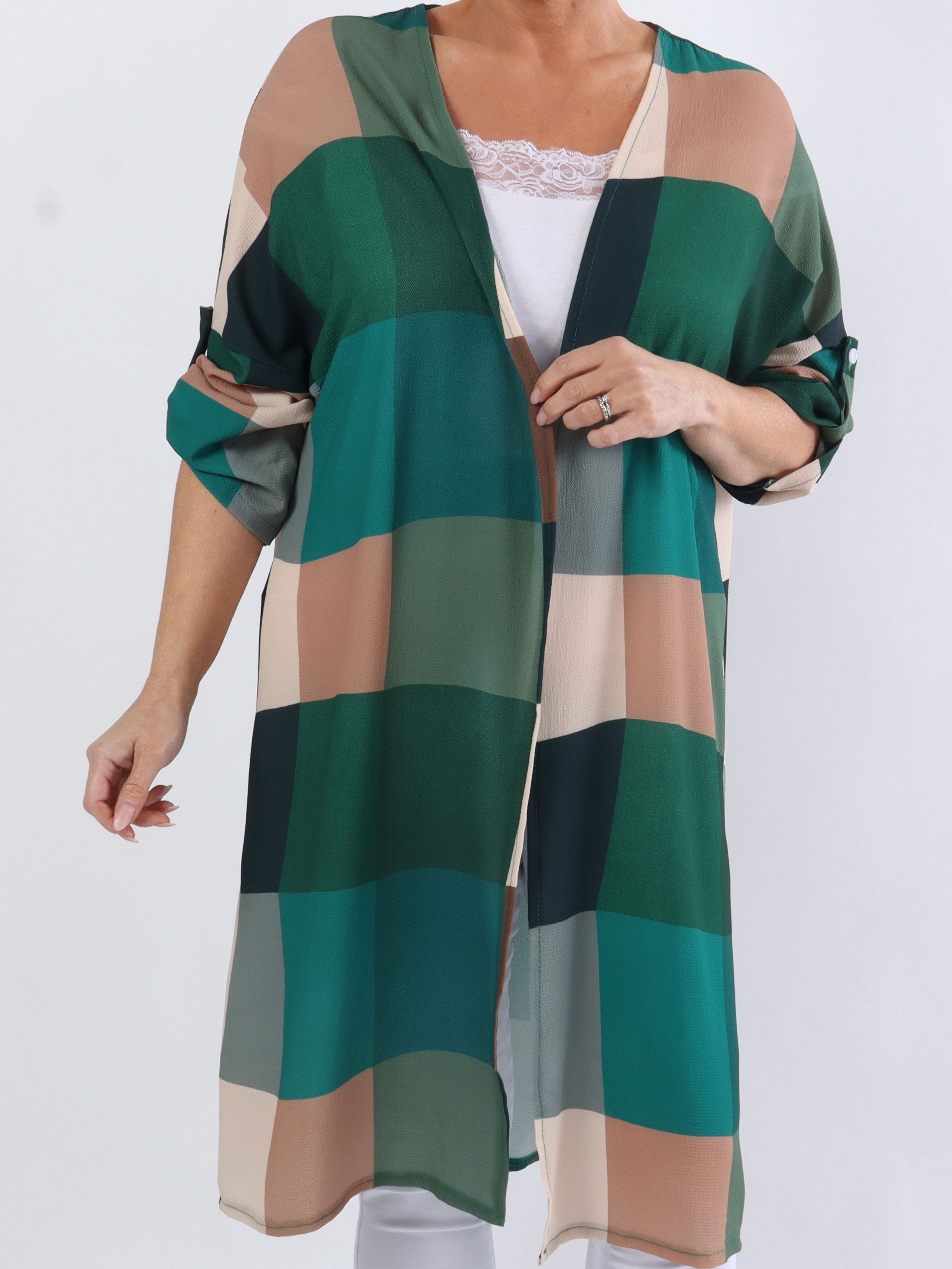 Vanesa Kimono - Söt plus size kimono i viskos med rutor