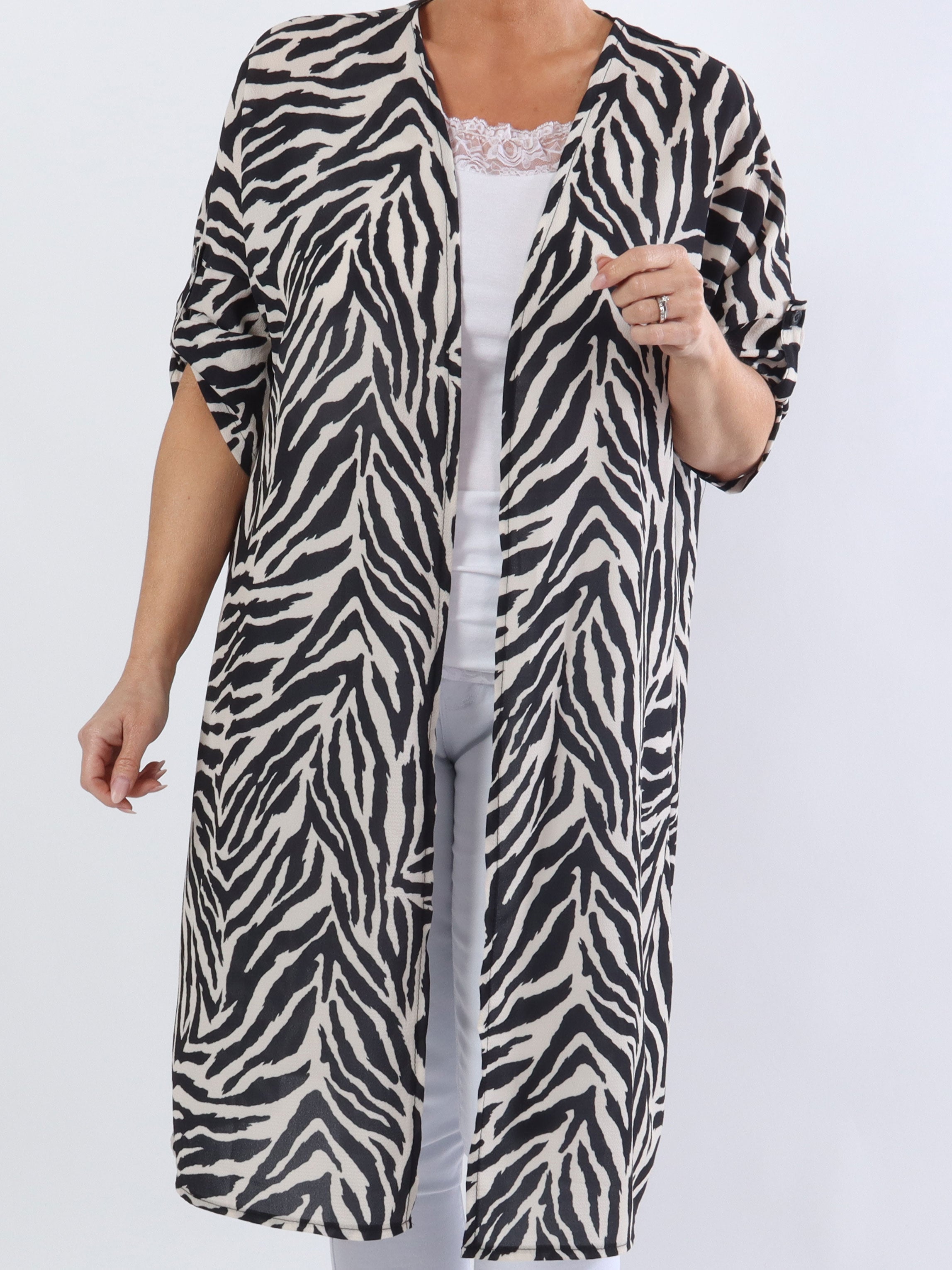 Vanesa Animal Kimono - Söt kimono i stora storlekar med djurtryck