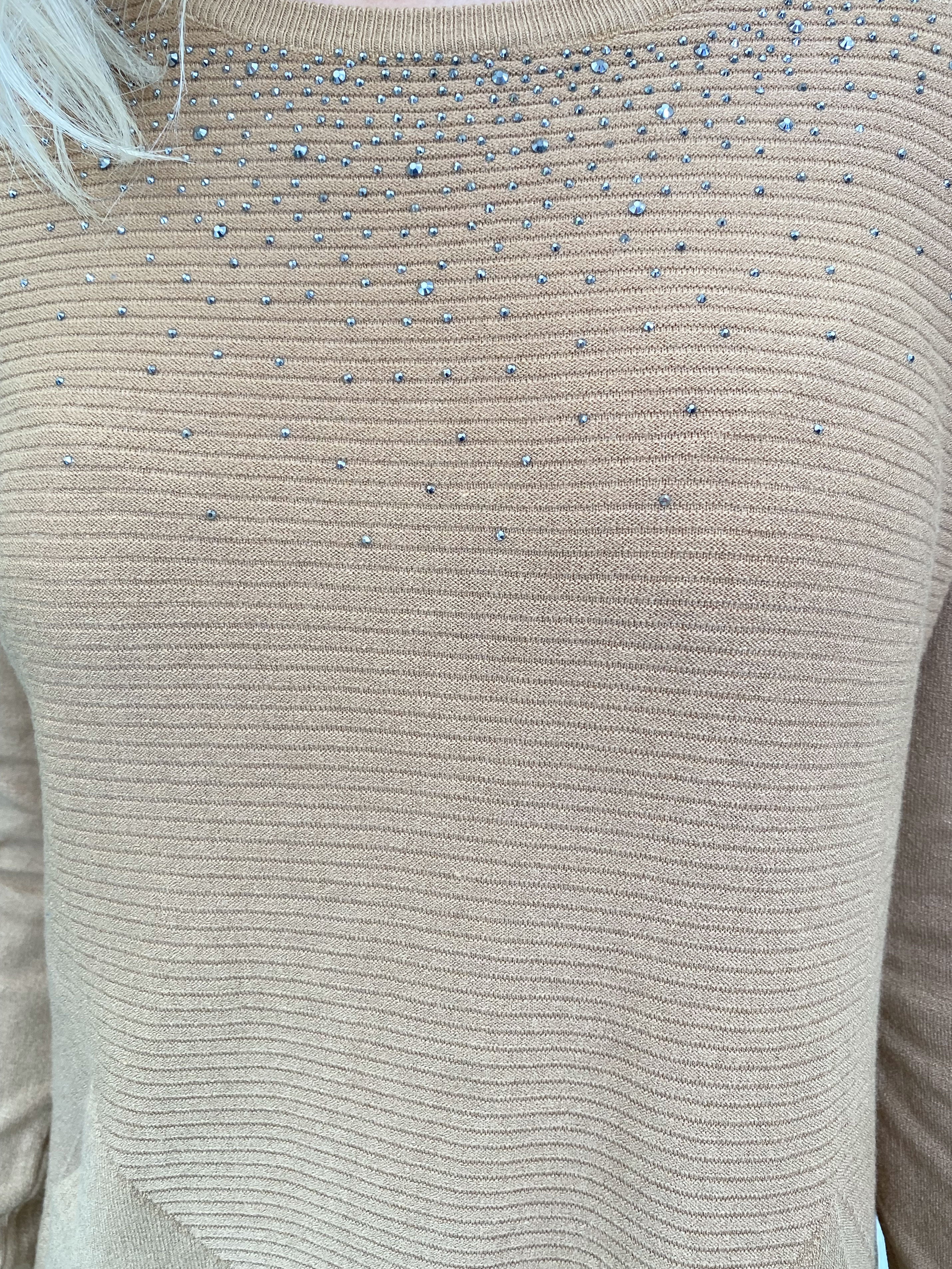 Vendela - Mycket mjuk stickad blus med strass