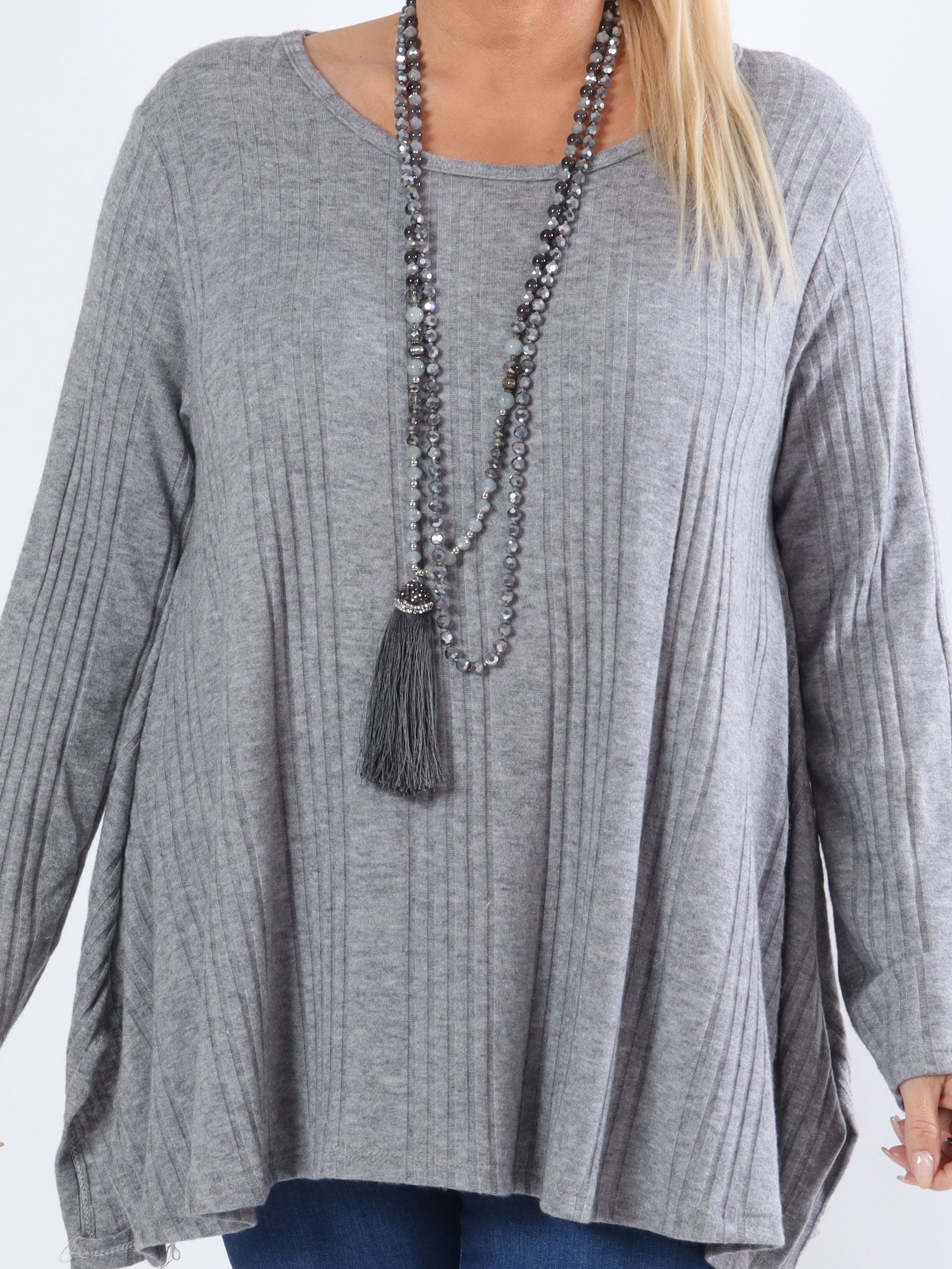 Ventura - Härligt mjuk plus size stickad blus