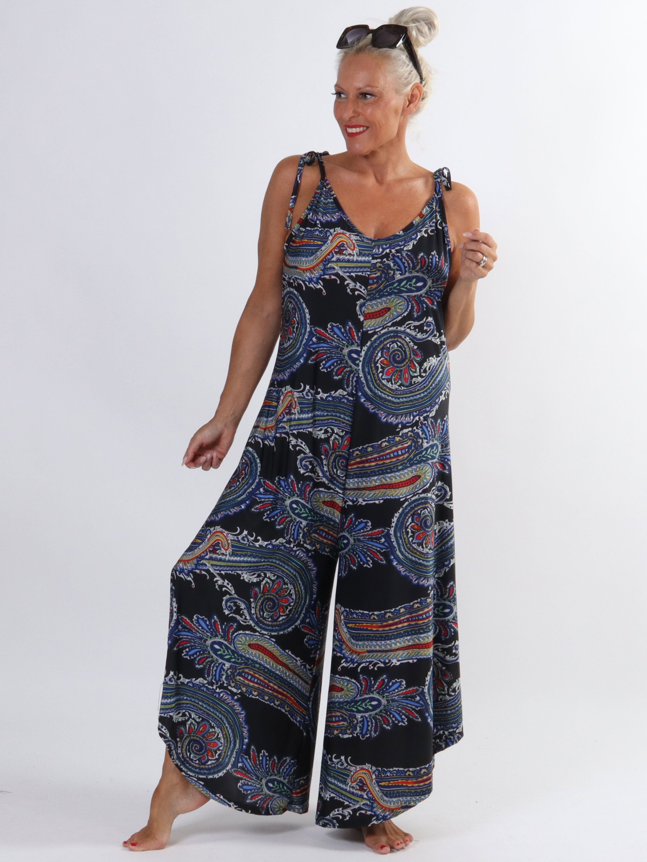 Verona - Elastisk mönstrad byxdress med tunna band