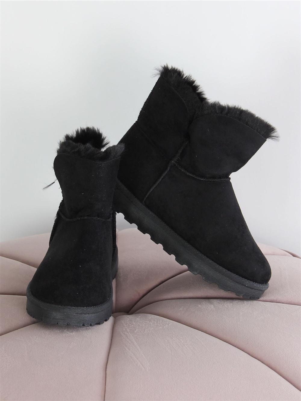 Veronika - Beige bambustövel med mjukt foder av falsk päls