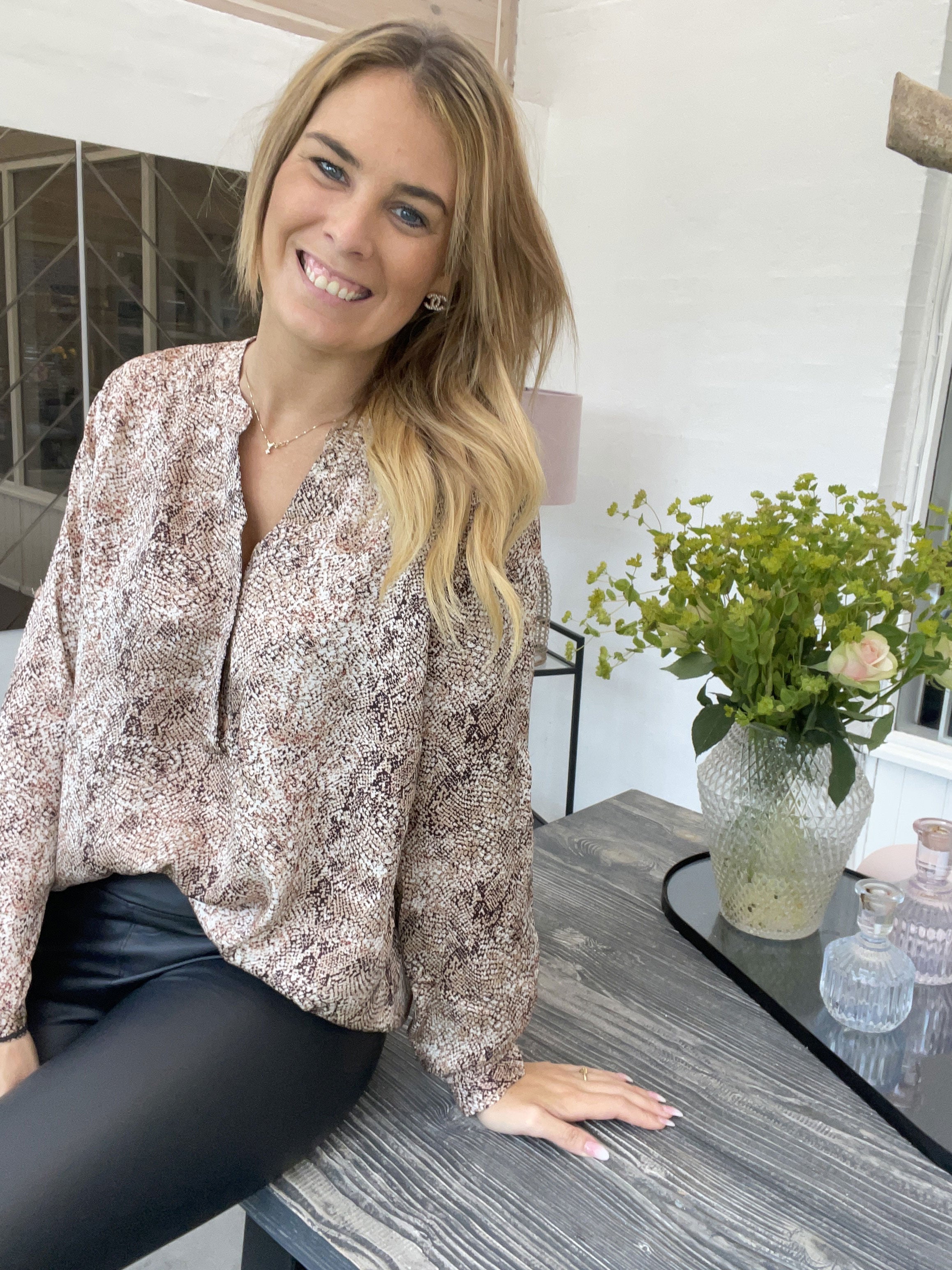 Veta - Leopard tunika med knappar - Brown leo