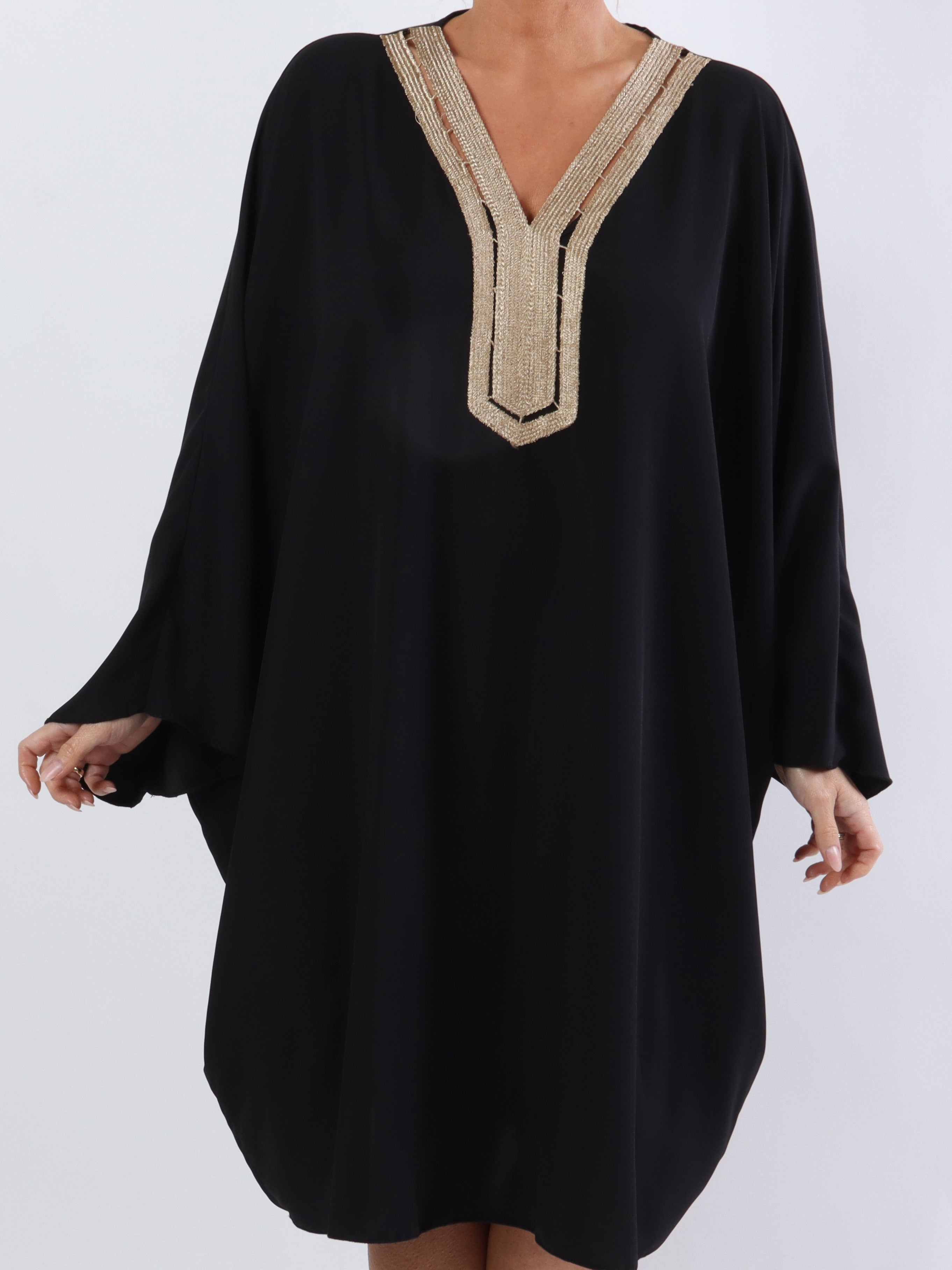 Viola - Plus size tunika med fin halsringning