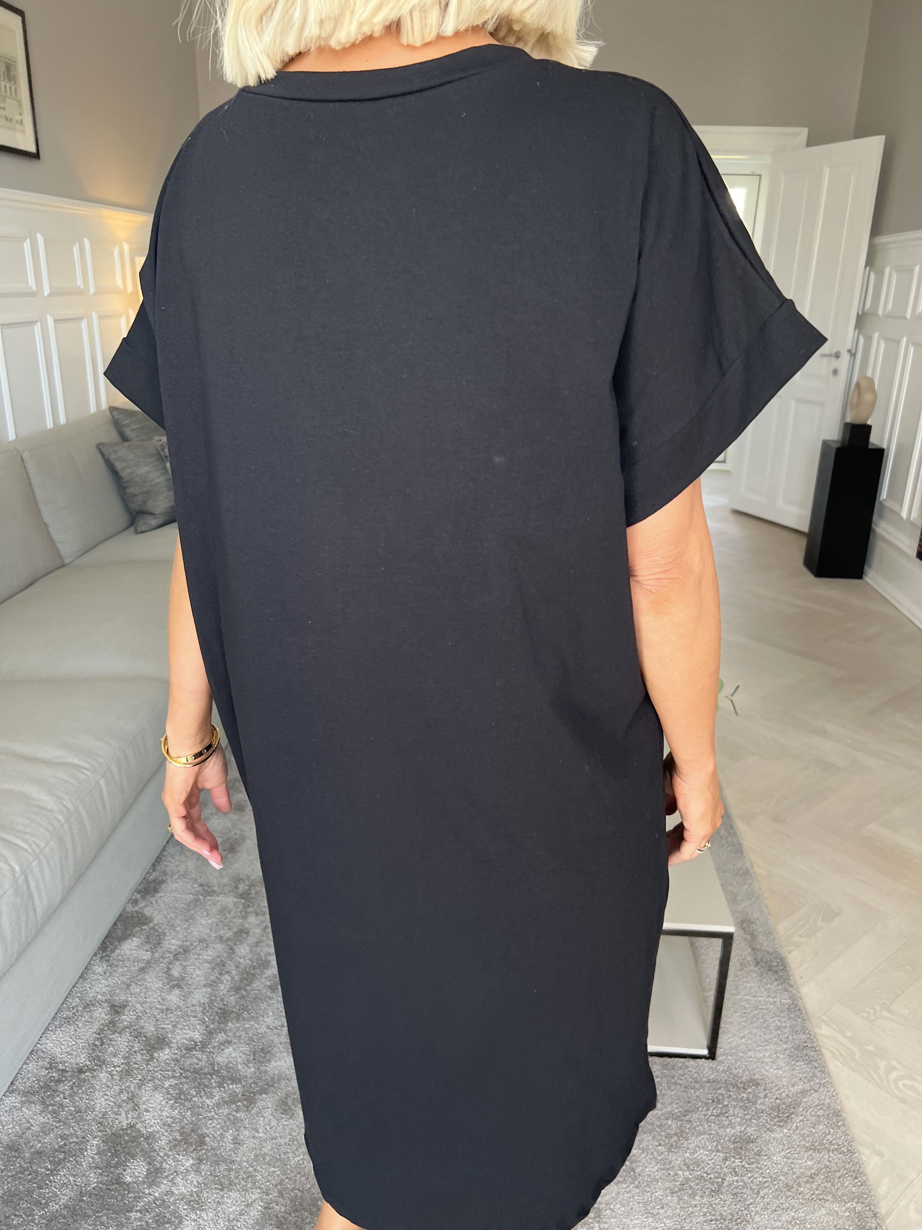 Virginia - Mjuk t-shirt klänning med motiv