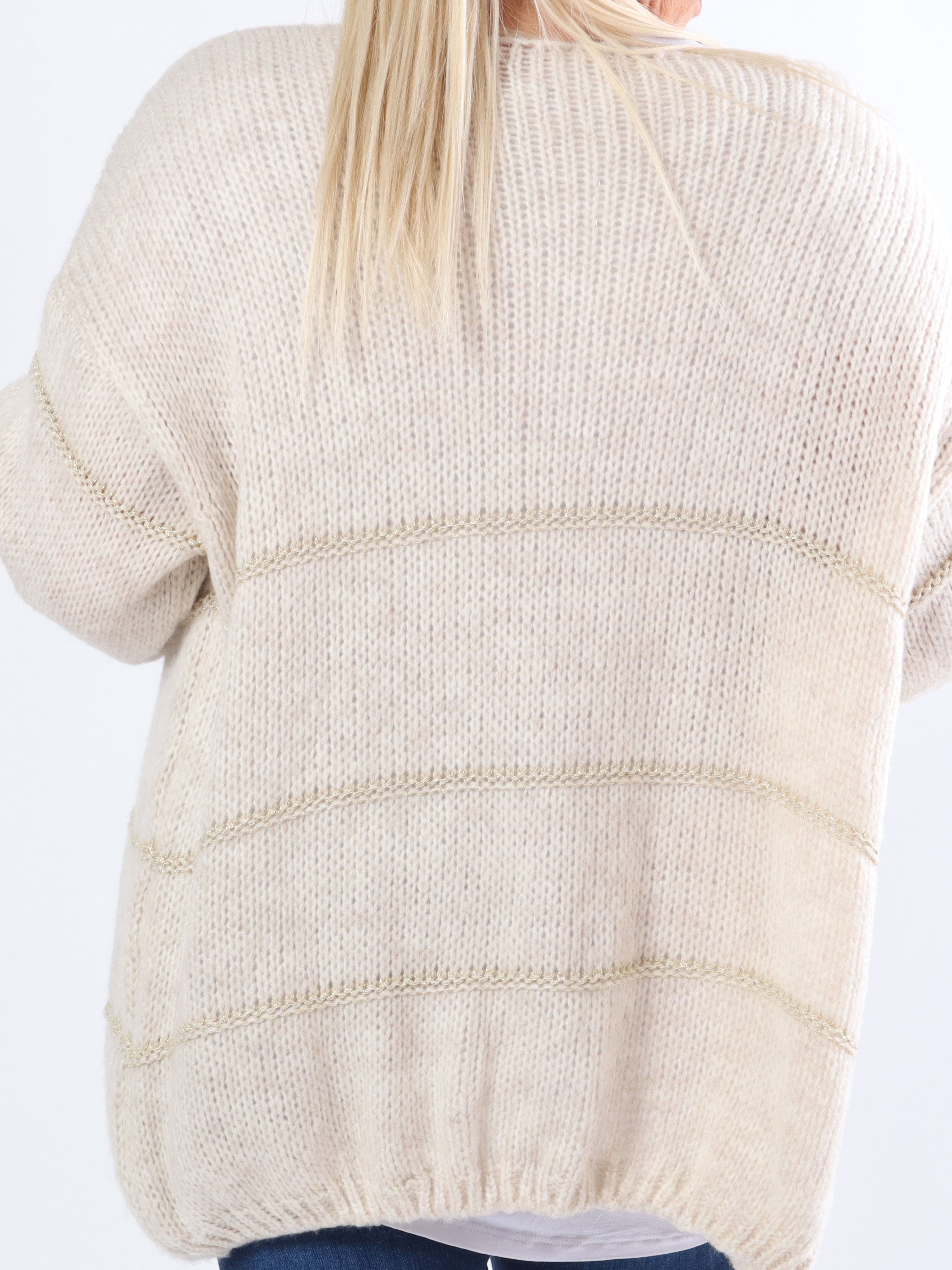 Yanira - Stickad plus size kofta med guldfärgade ränder - Grey