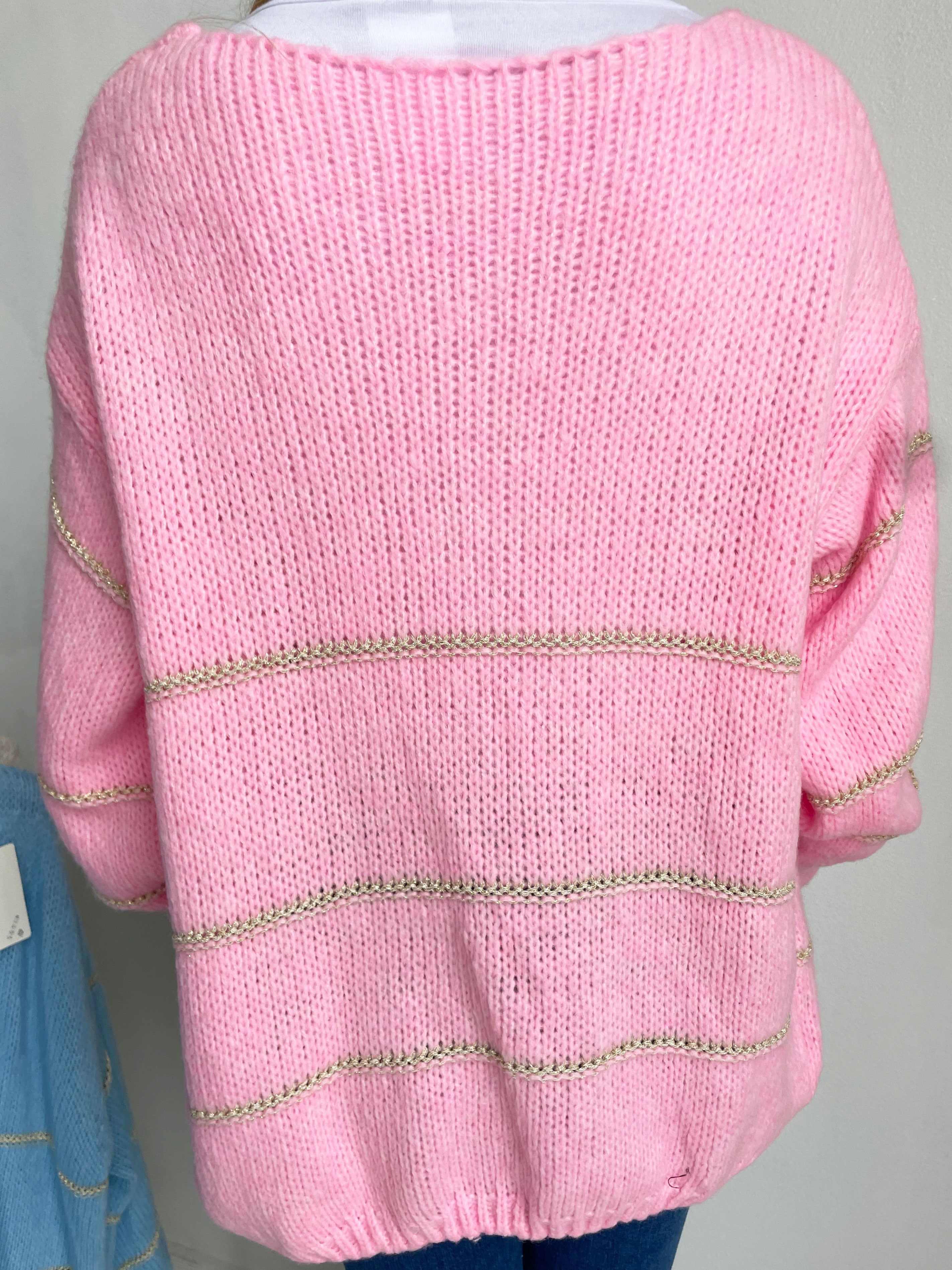 Yanira - Stickad kofta med guldfärgade ränder