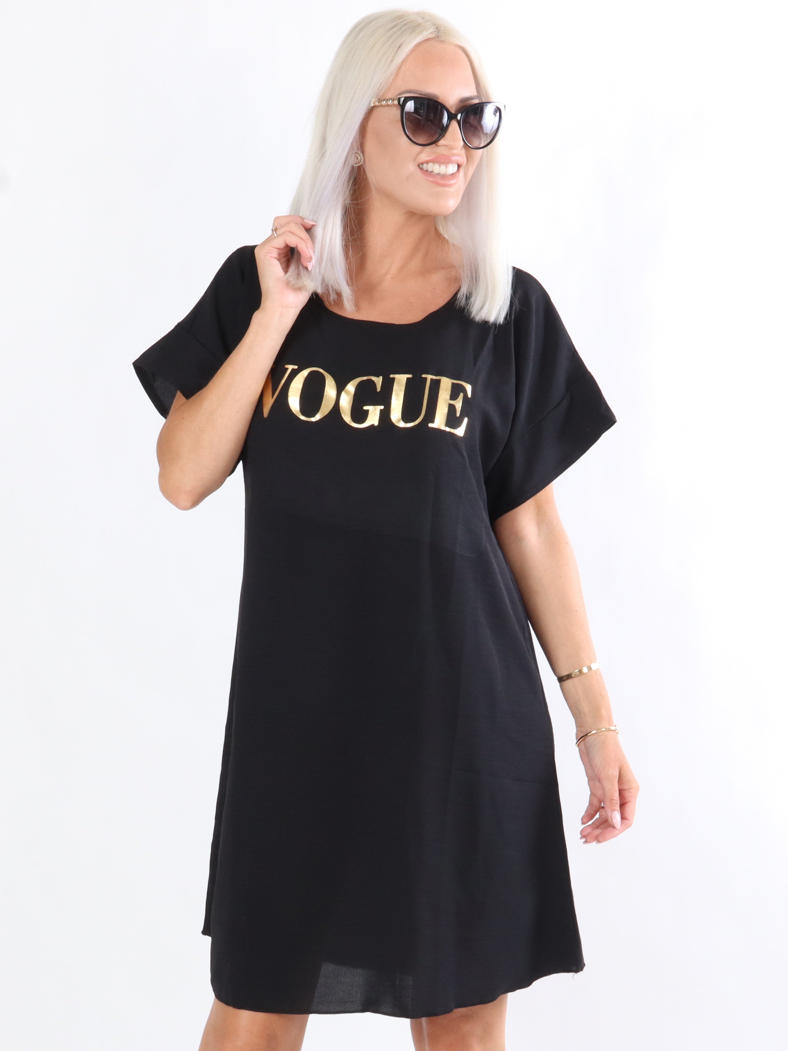 Yulian - Armégrön lång t-shirt klänning med guldskrift