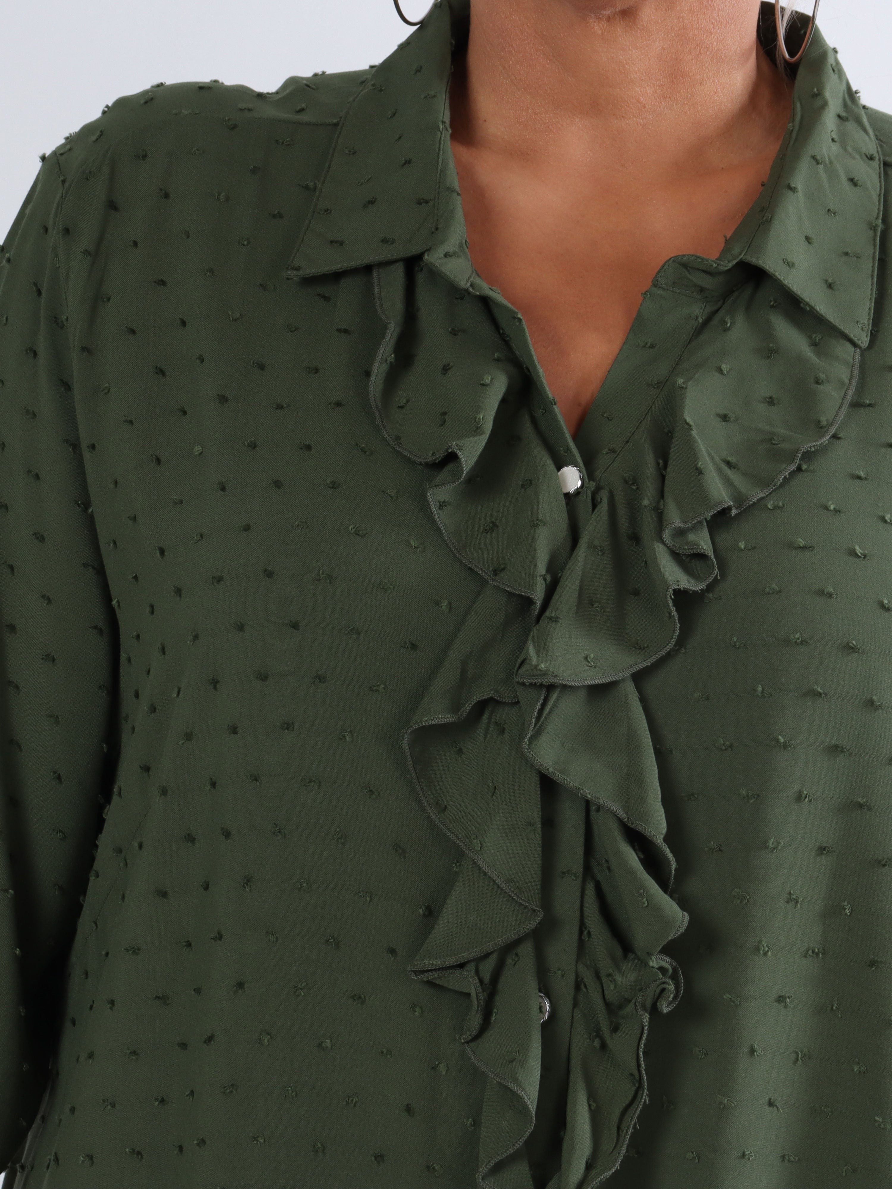 Zandra - Plus size skjorta med volang och prickiga detaljer - Grey