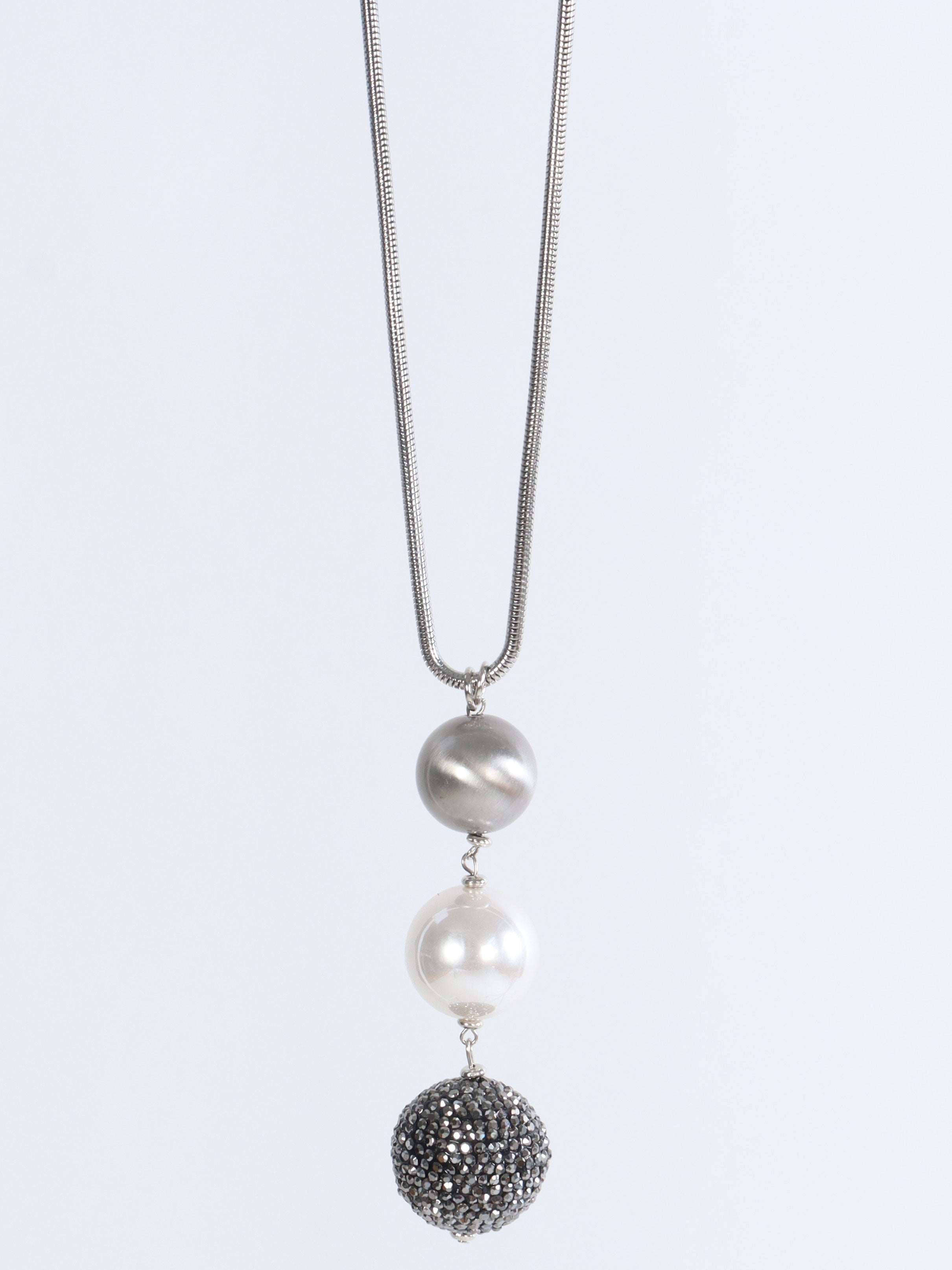 Zenia - Halsband med 3 stora pärlor