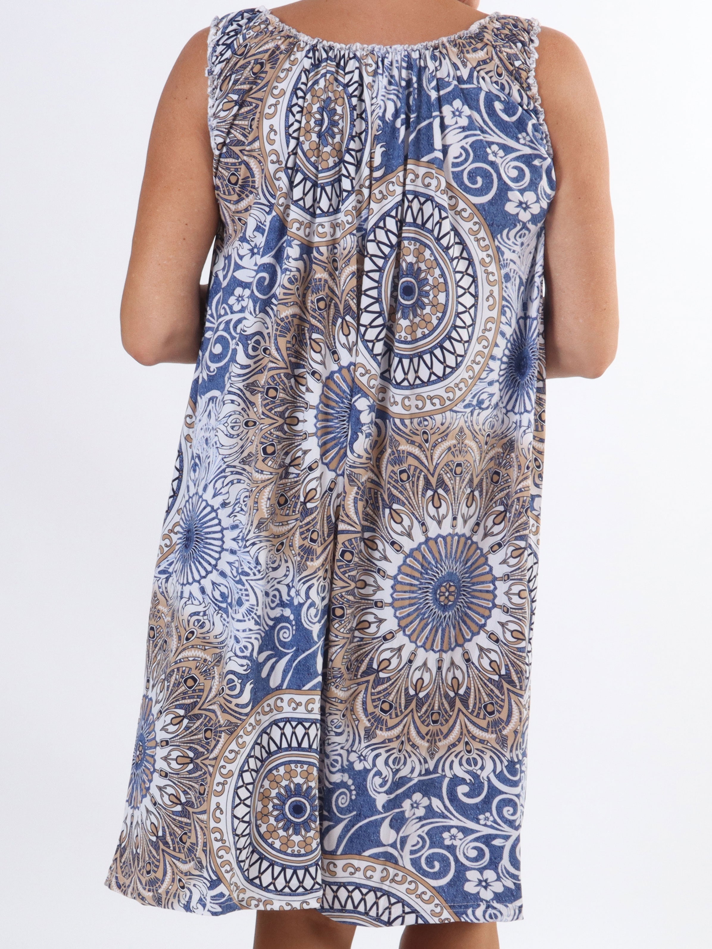 Zion - Mönstrad klänning i stretchmaterial för stora storlekar