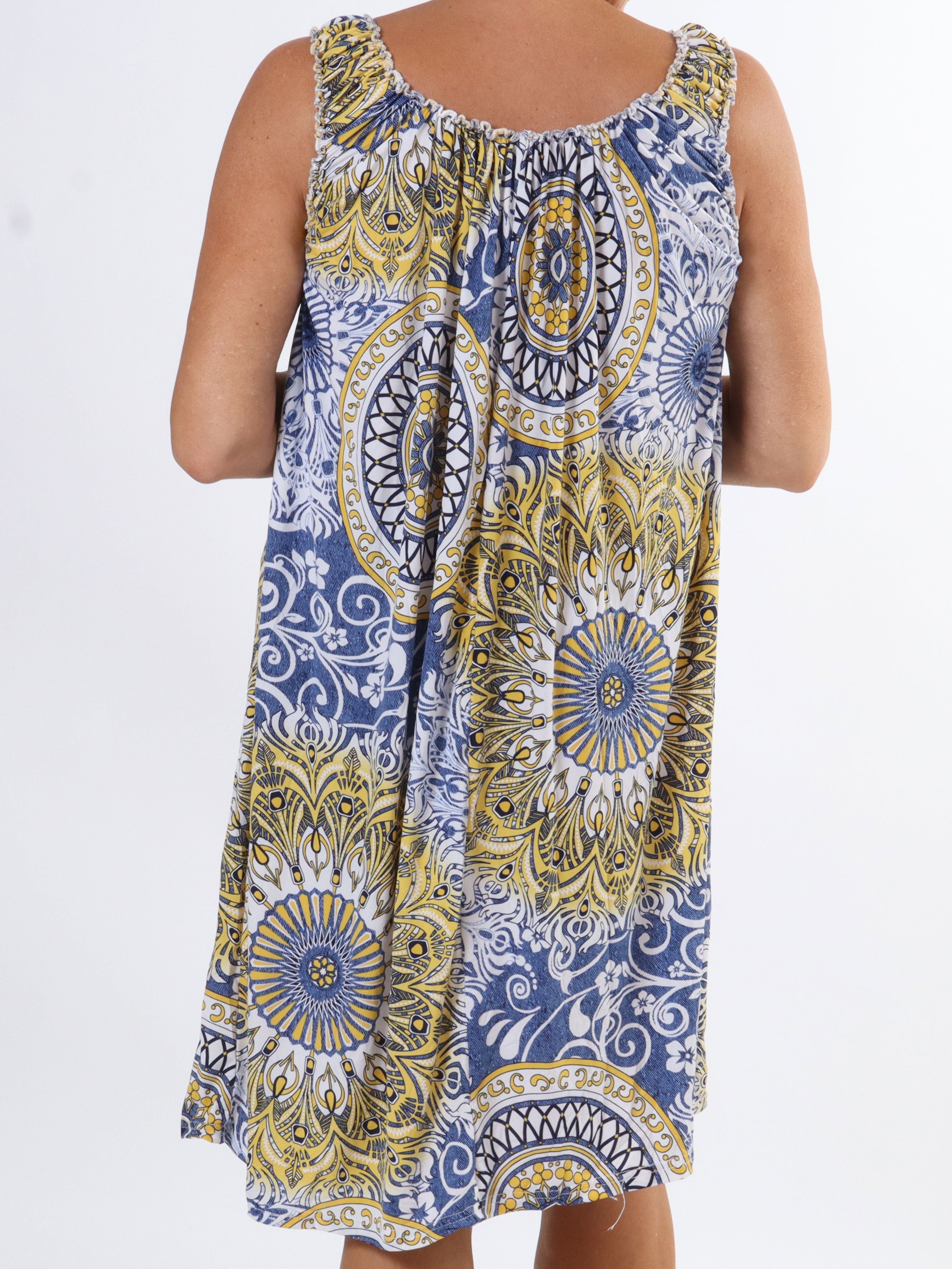 Zion - Mönstrad klänning i stretchmaterial för stora storlekar