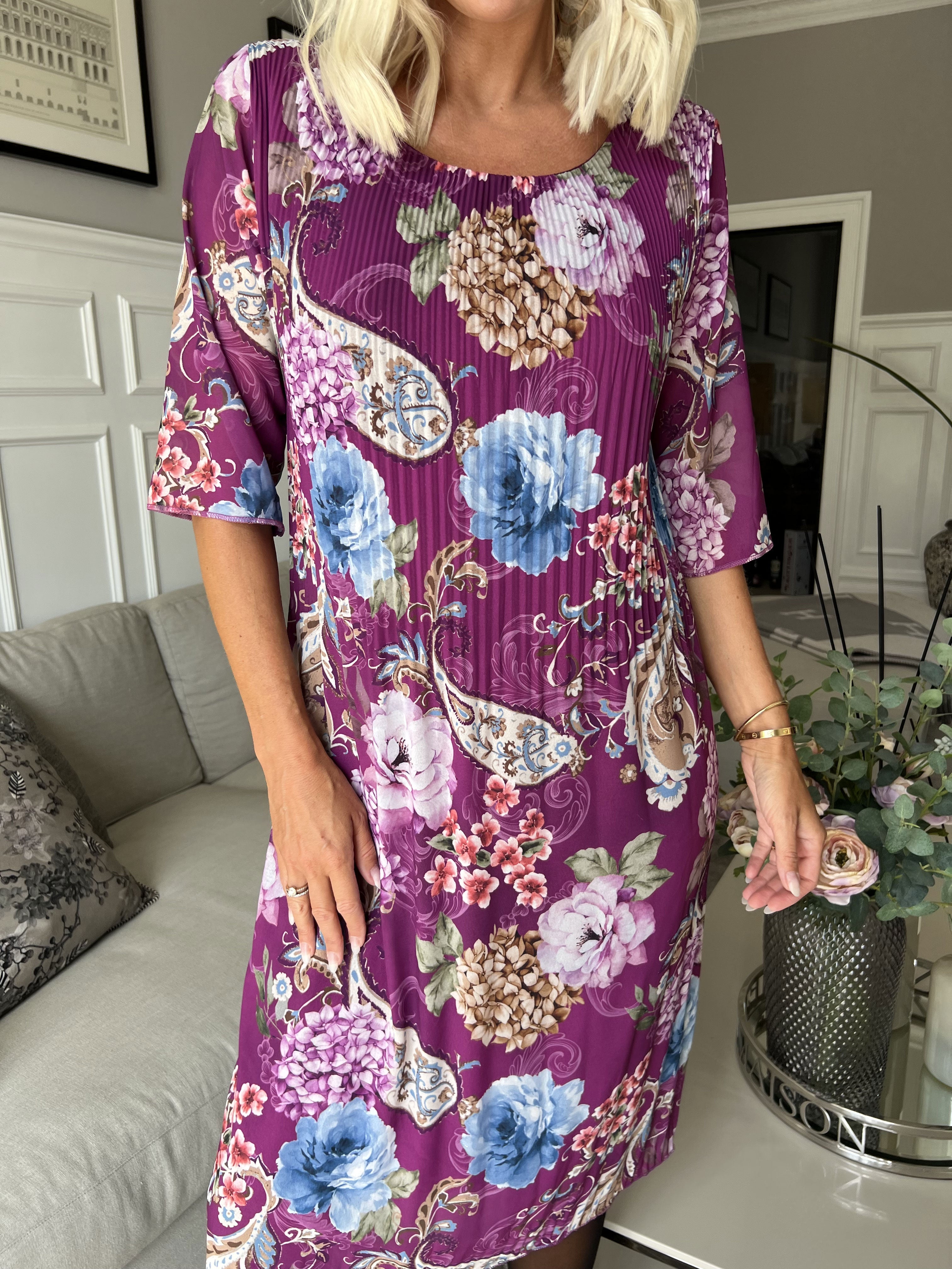 Zion Flower - Plisserad klänning med blommönster