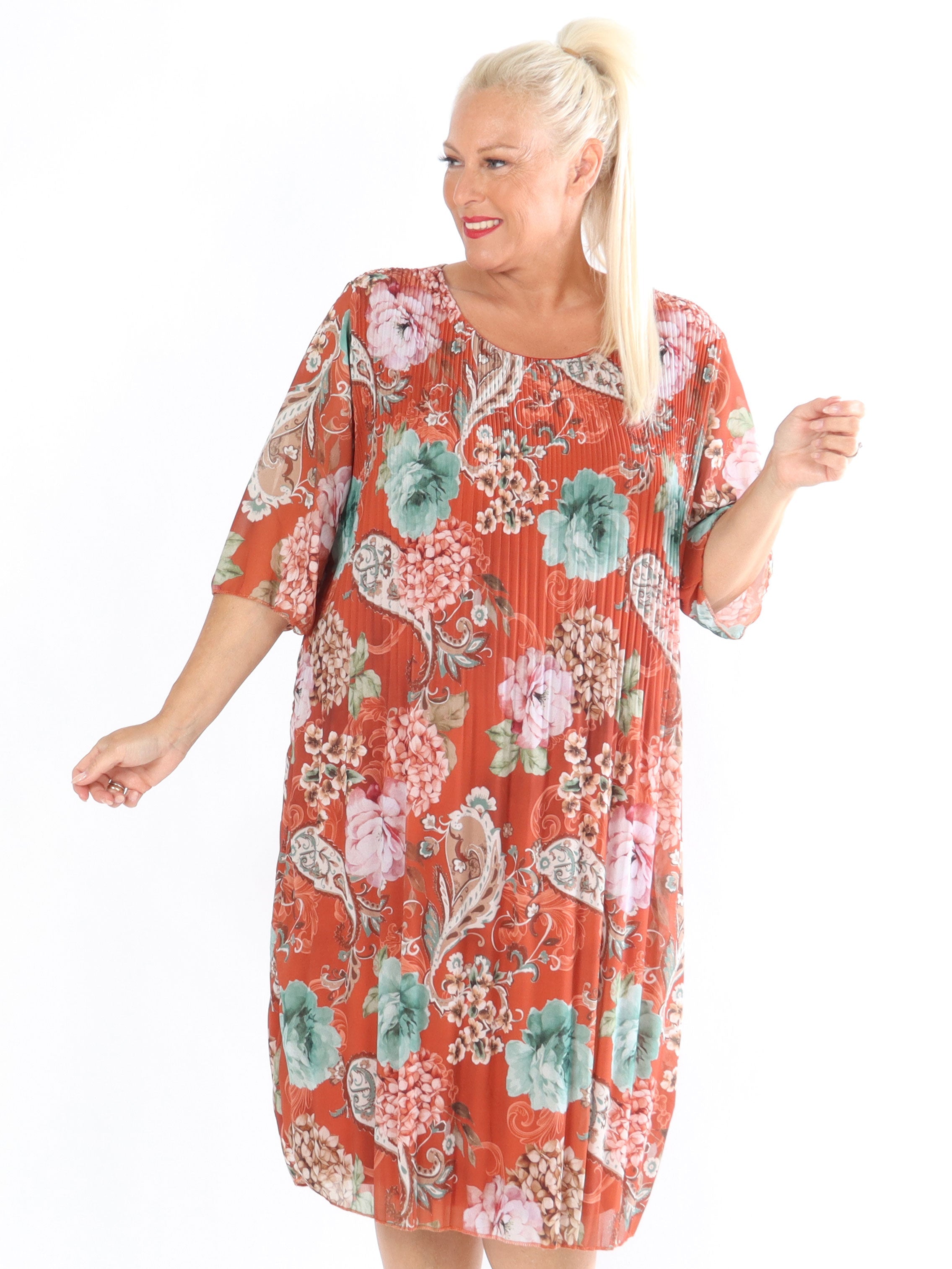 Zion Flower - Plisserad klänning med blommönster