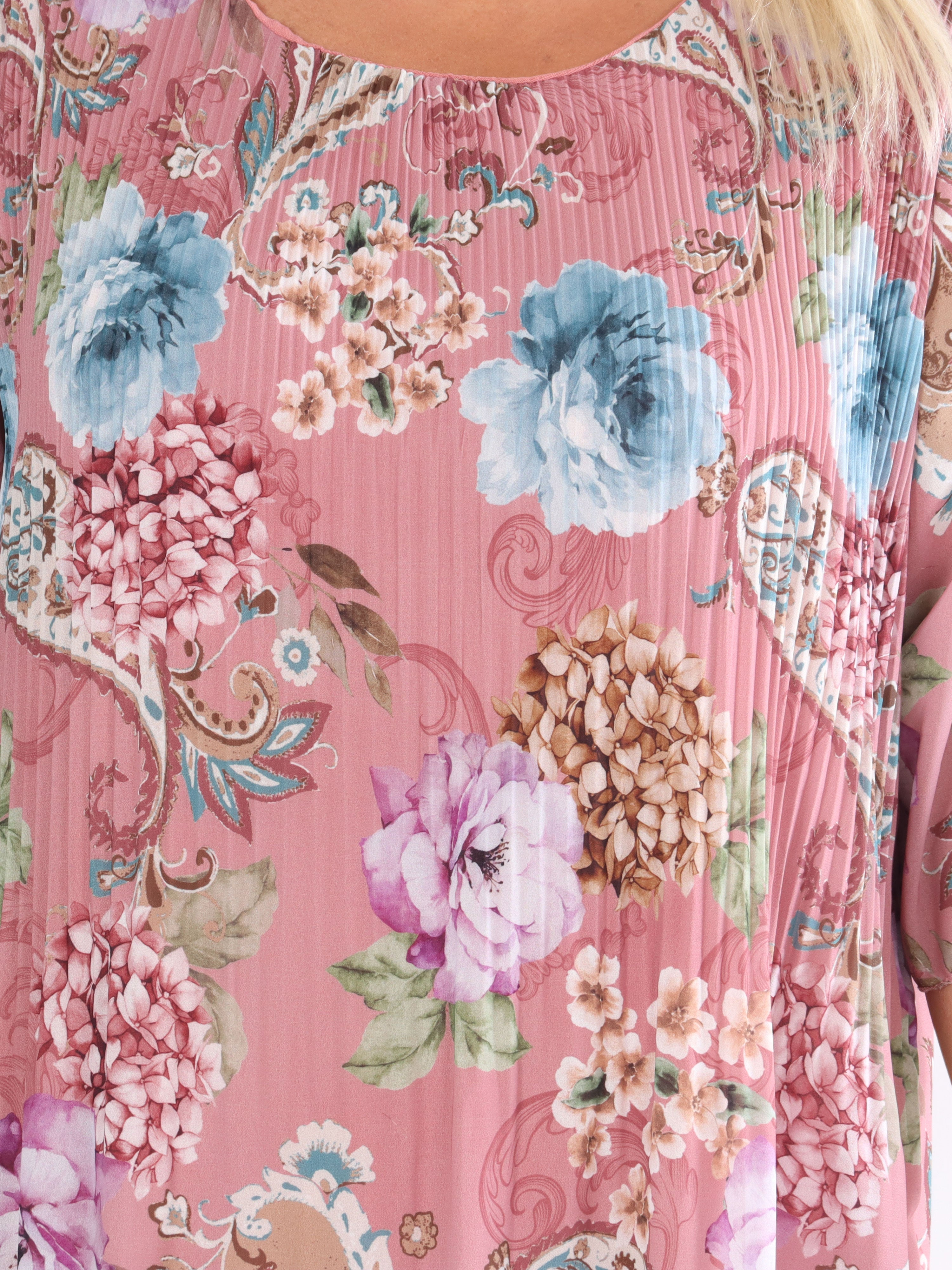 Zion Flower - Plisserad klänning med blommönster