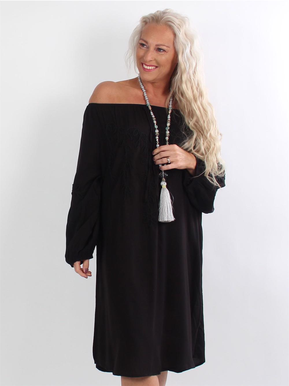 Zola - Svart tunikaklänning med broderi framtill och på ärmarna