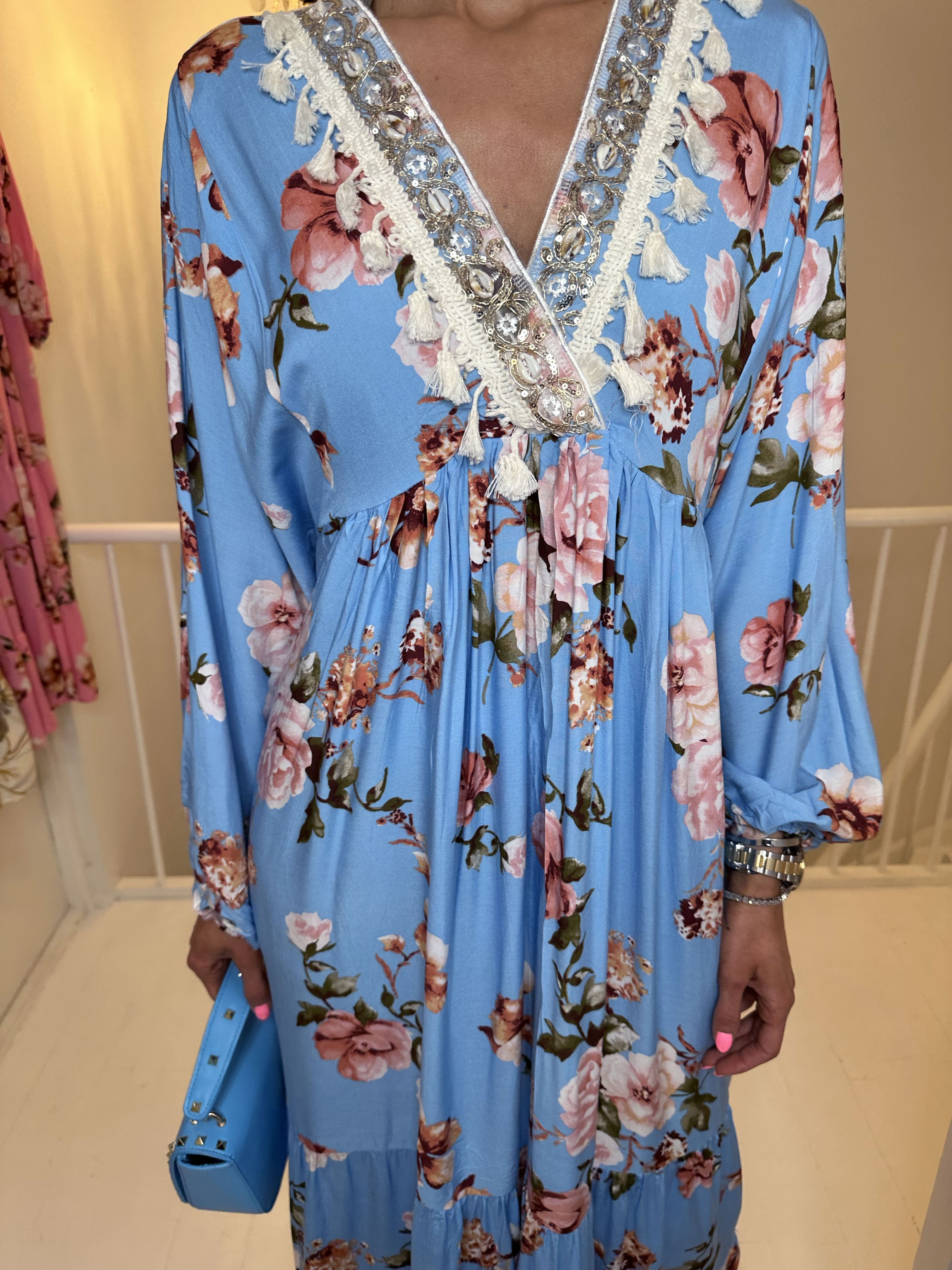 Adelaida Flower - Tunikaklänning med snäckor och fransar