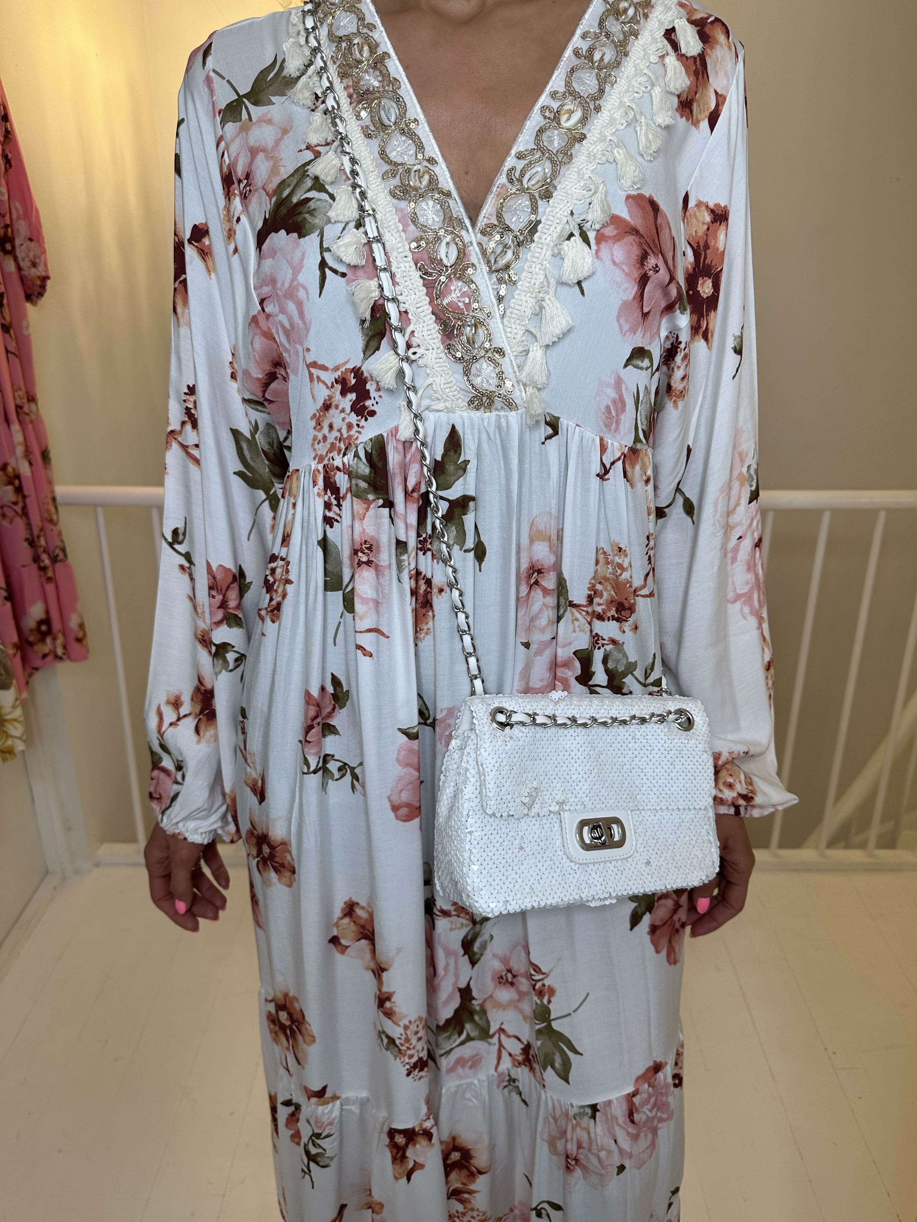 Adelaida Flower - Tunikaklänning med snäckor och fransar