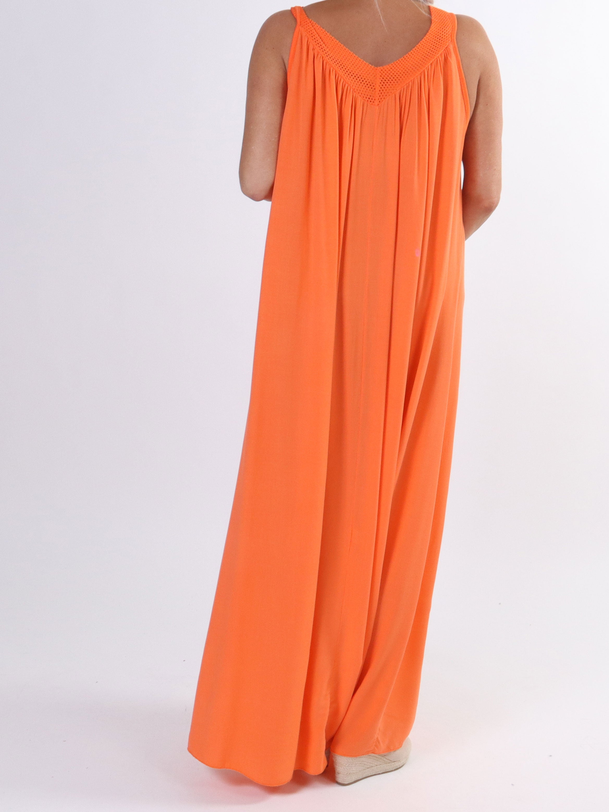 Arizona - Lång sommarklänning i plusstorlek med breda axelband