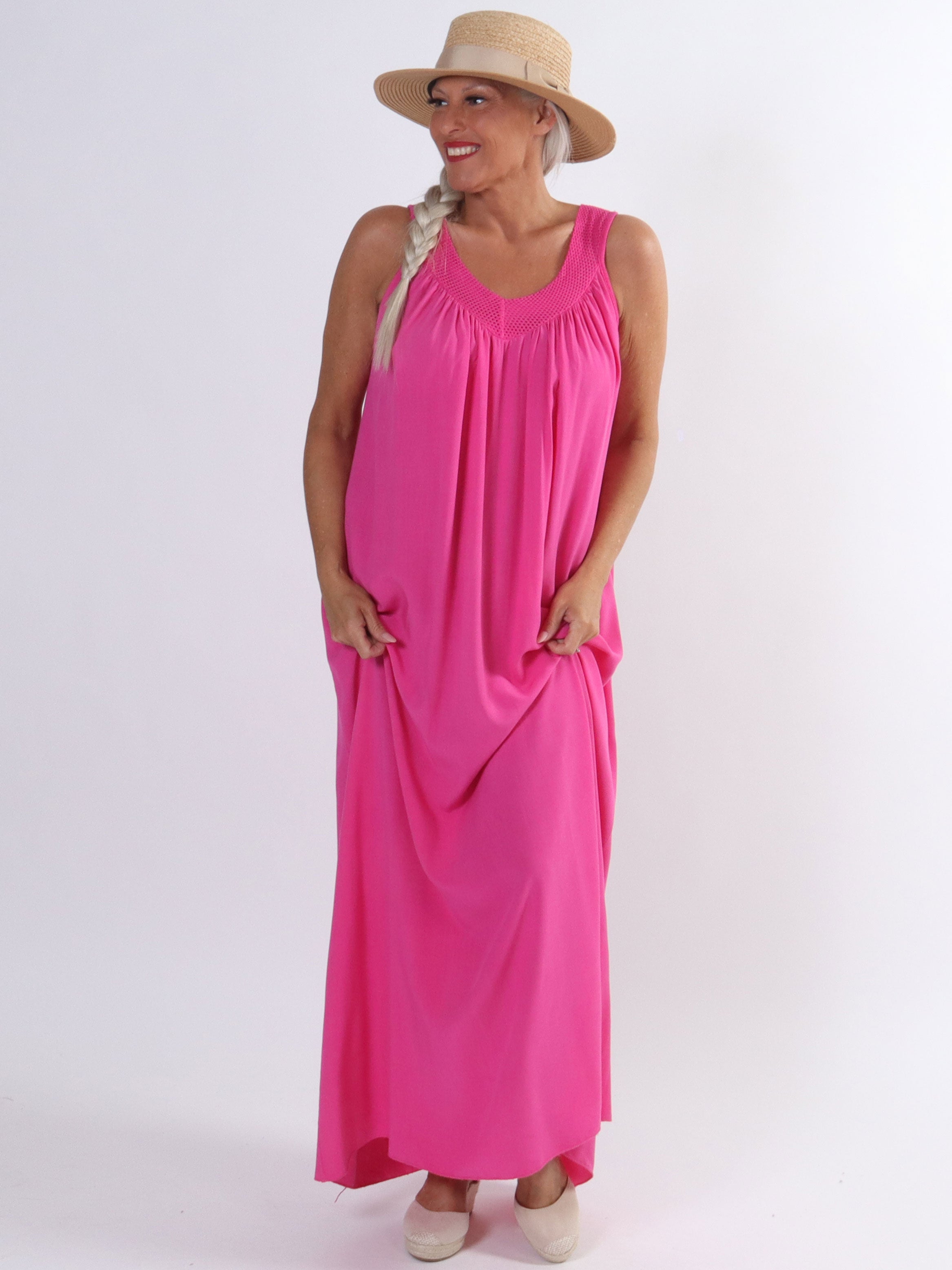 Arizona - Lång sommarklänning i plusstorlek med breda axelband