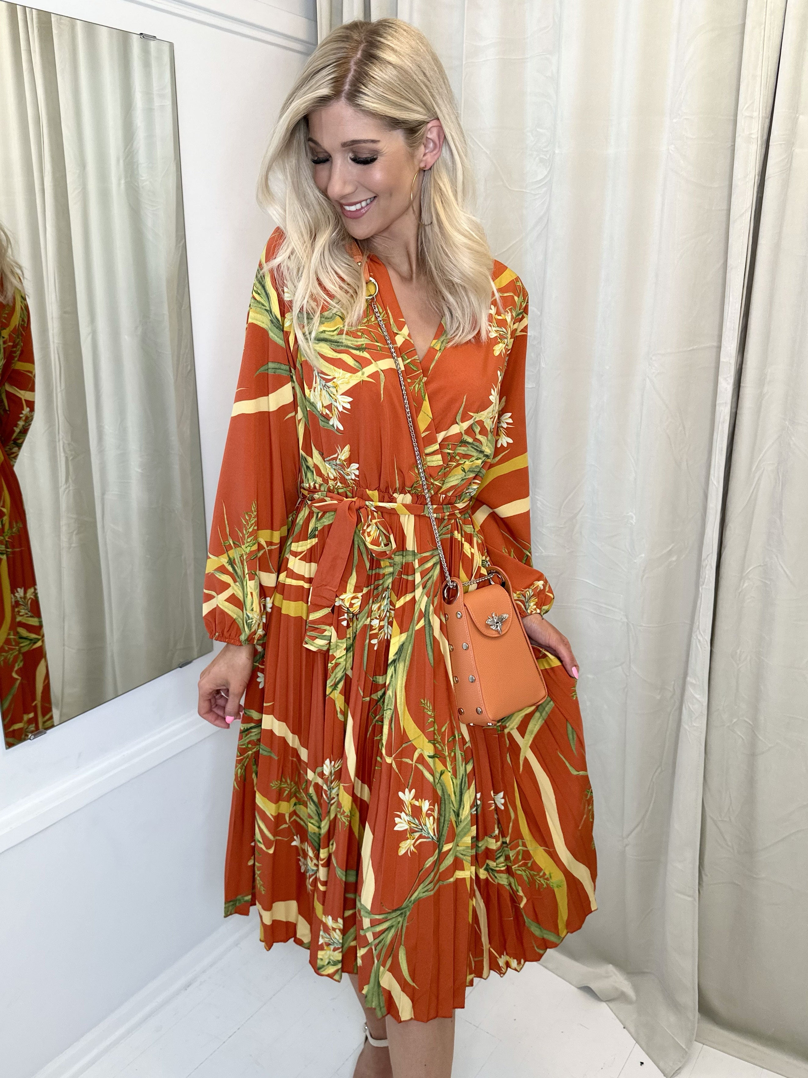 Blanca Nature - Söt sommarklänning med plisserad kjol