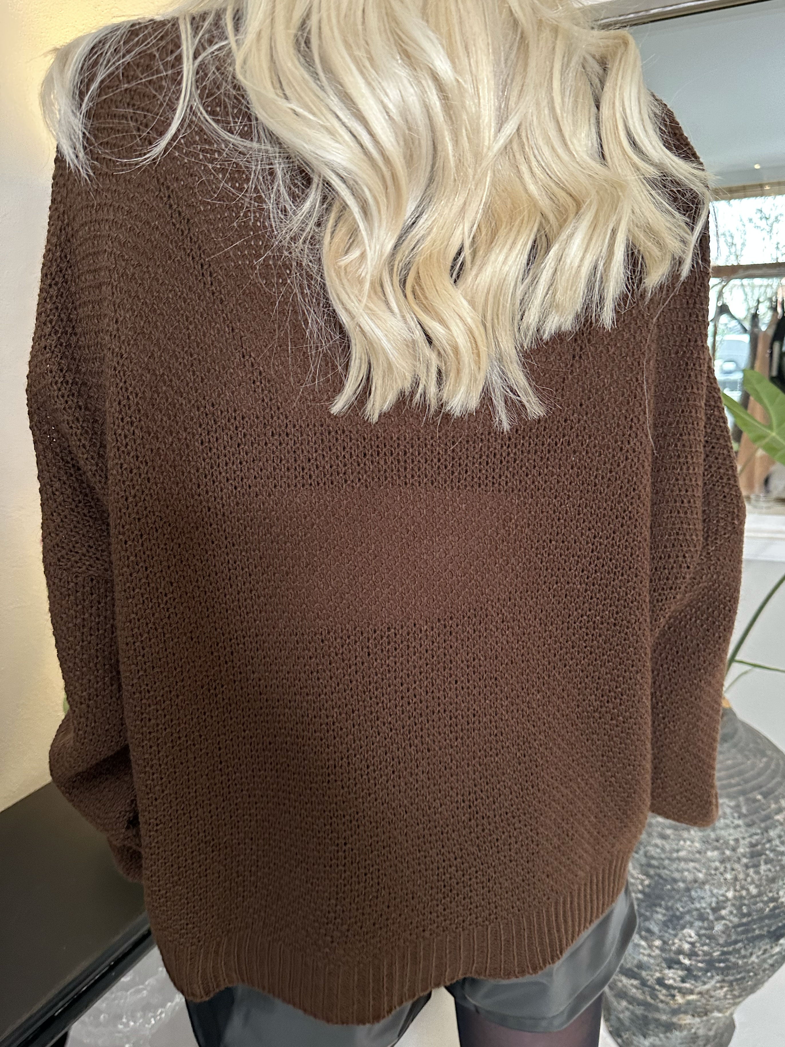 Cutie - Sött stickad tröja med rosett