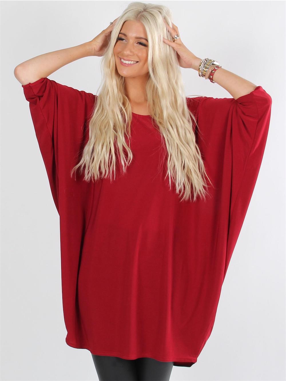 Rimini - Elastisk klänning med fladdermusärmar