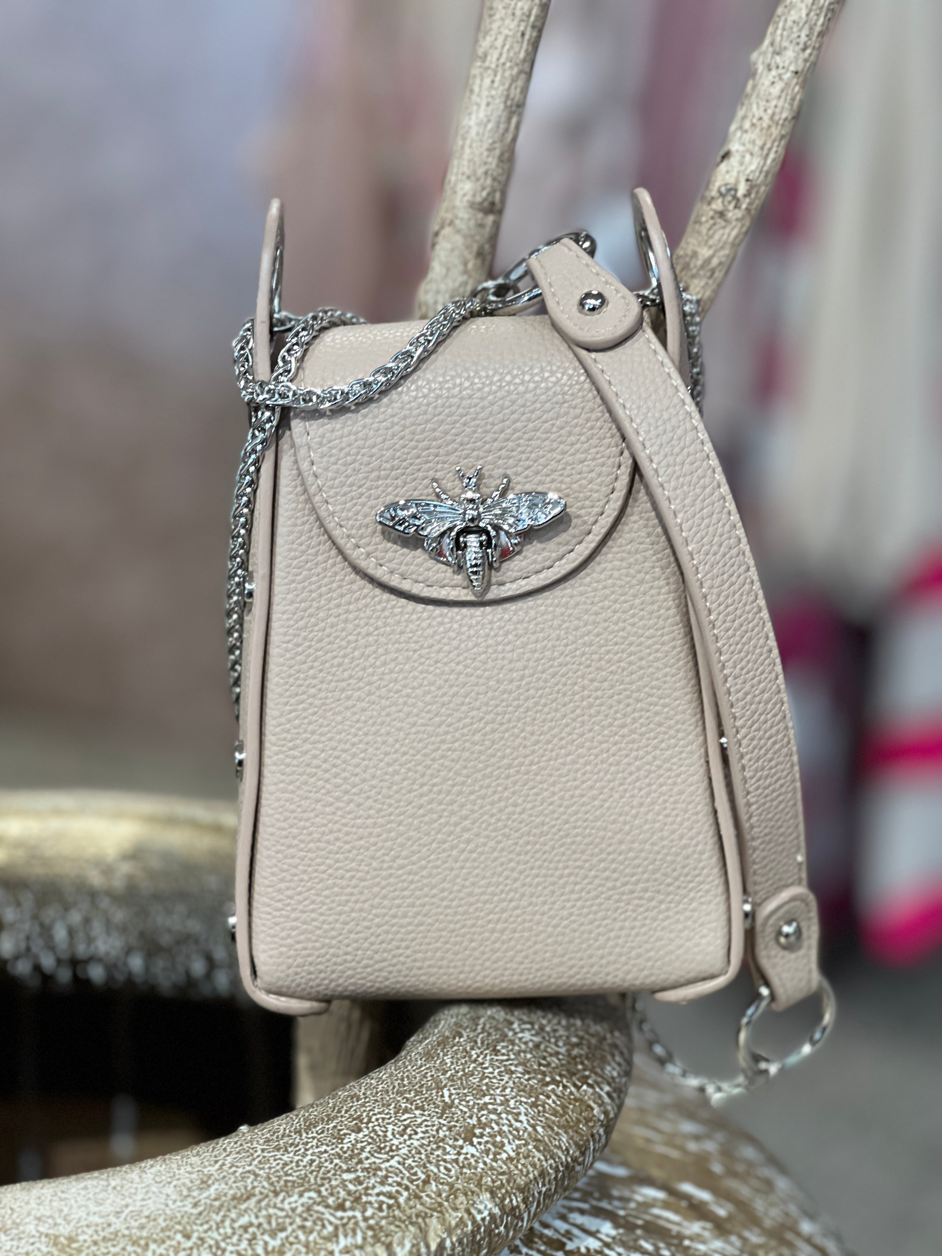 Layla - Cool liten väska med silverkedja och bi-försegling