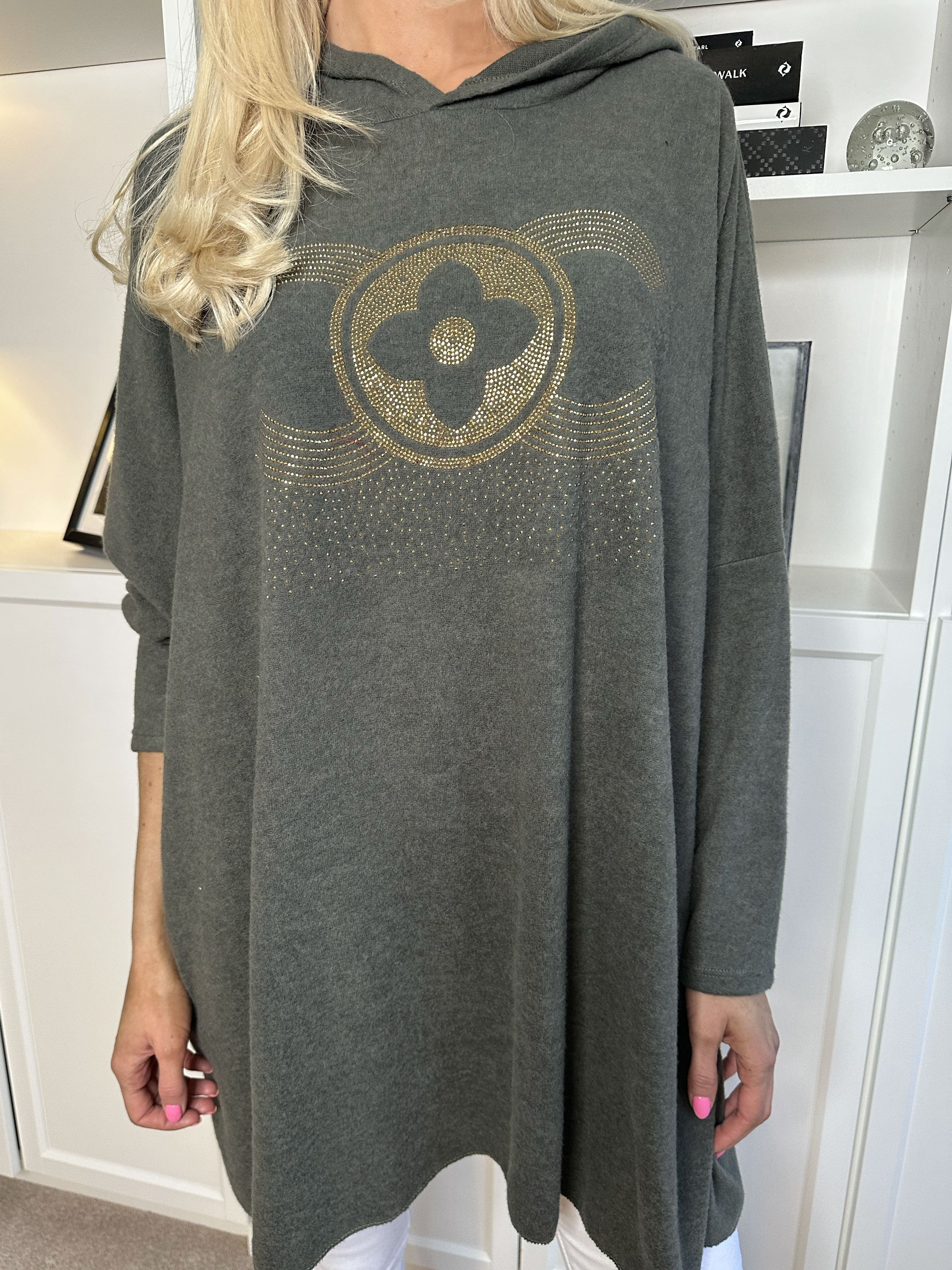 Lilje - Mycket mjuk viskosblus med huva - Black