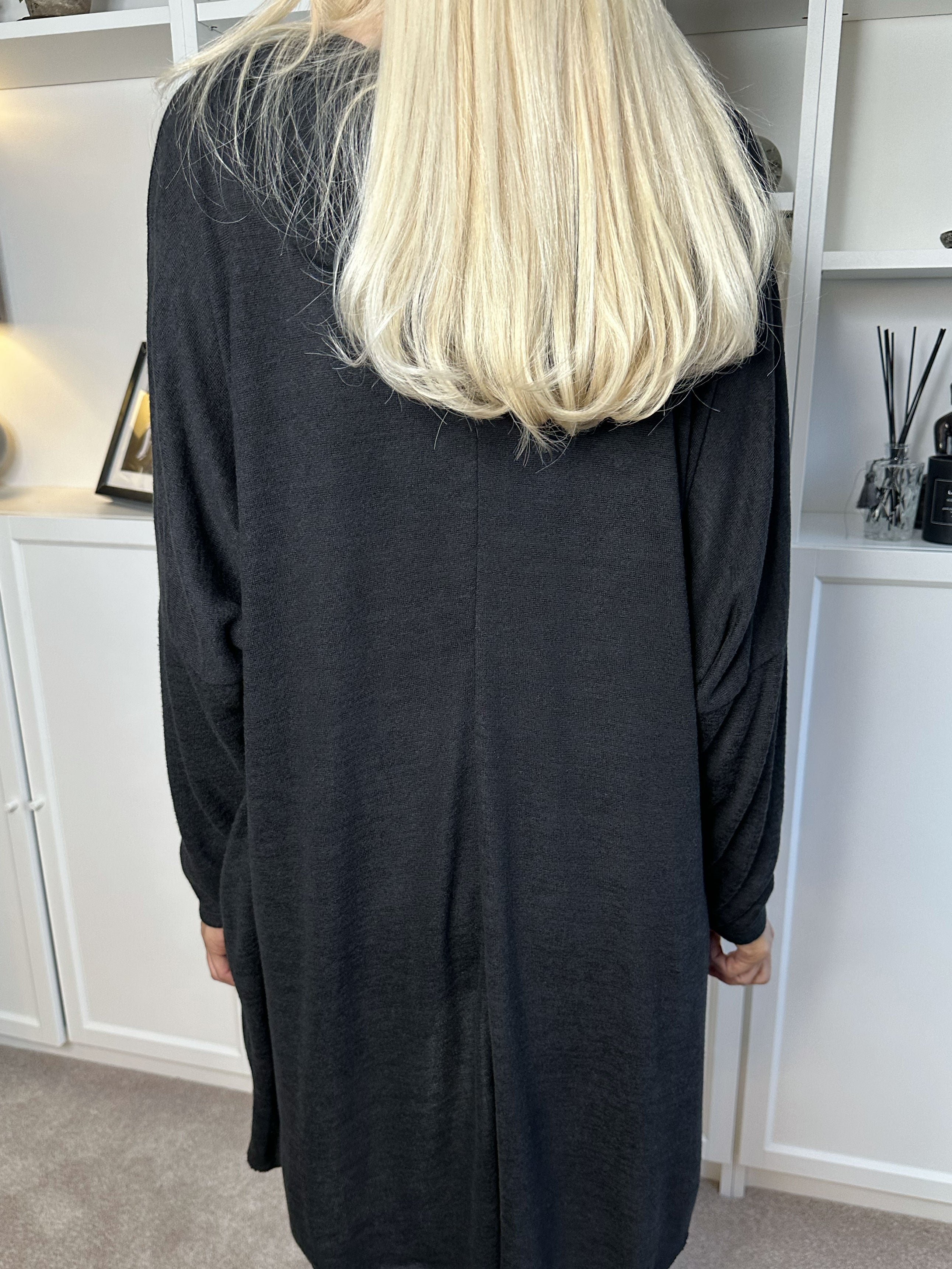 Lilje - Mycket mjuk viskosblus med huva