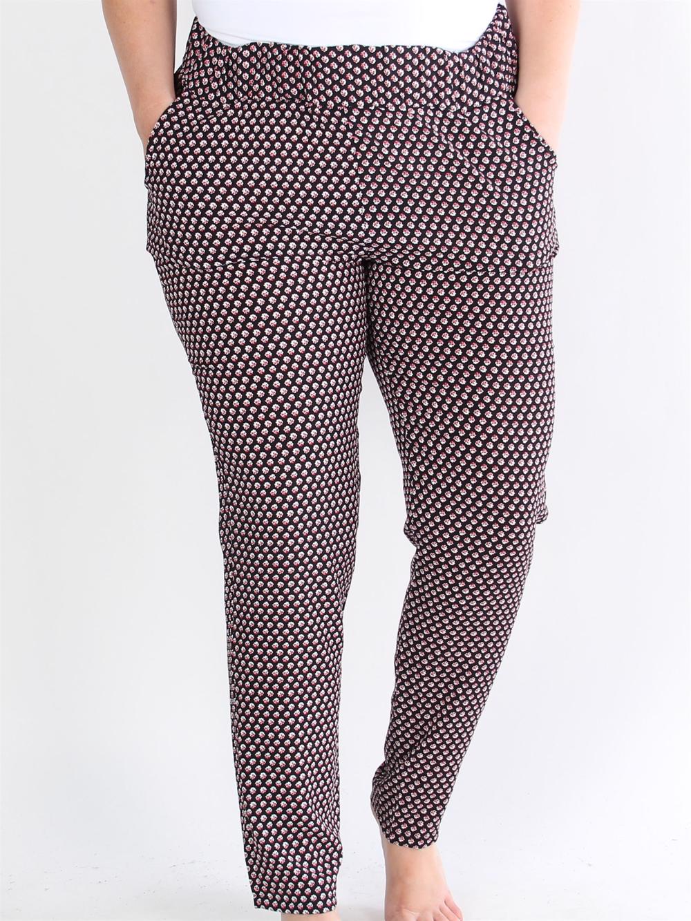 Magaly - Svarta lösa byxor med små blommor