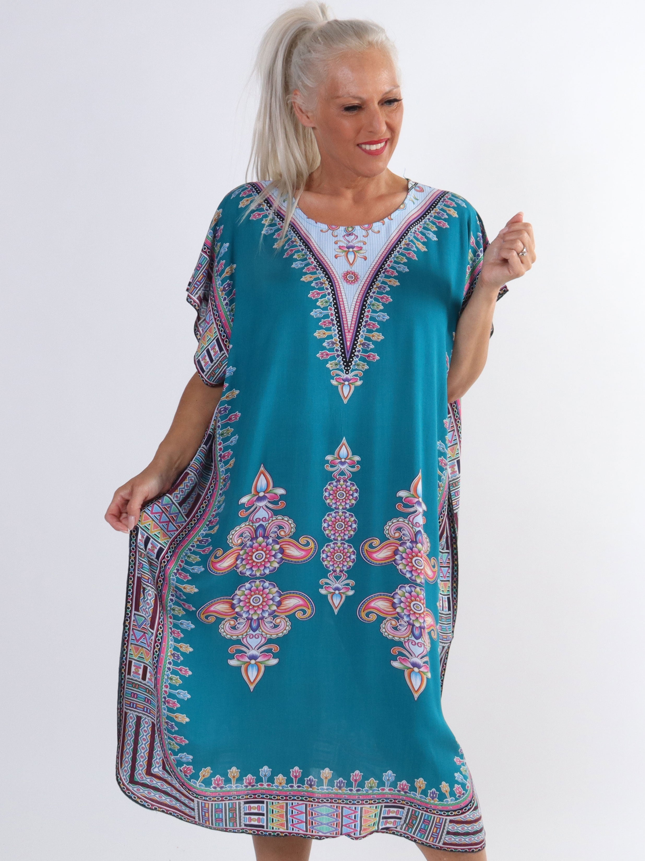 Mille - Lätt och luftig plus size-tunika i färgat mönster - Blue