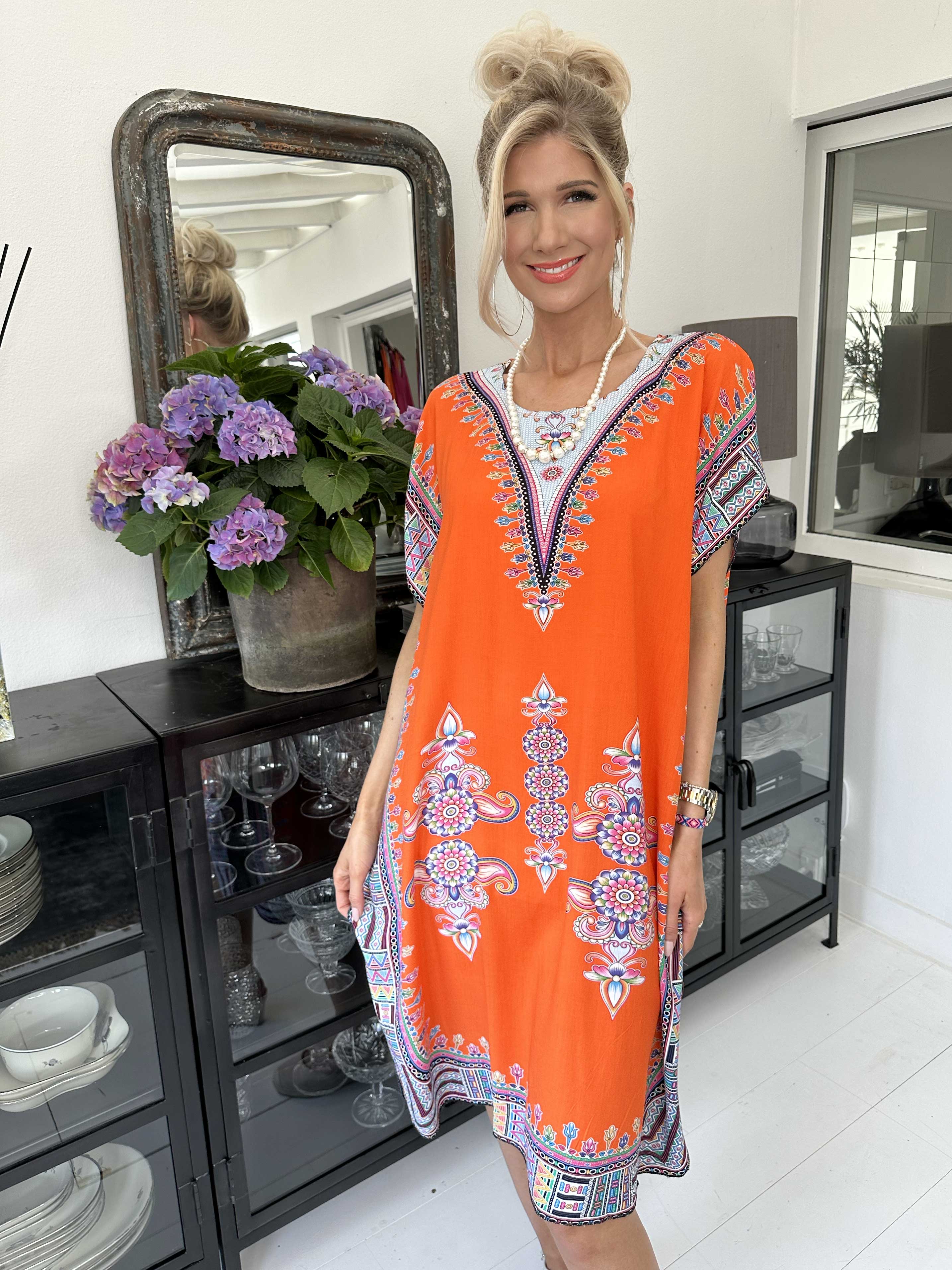 Mille - Lätt och luftig tunika i färgat mönster