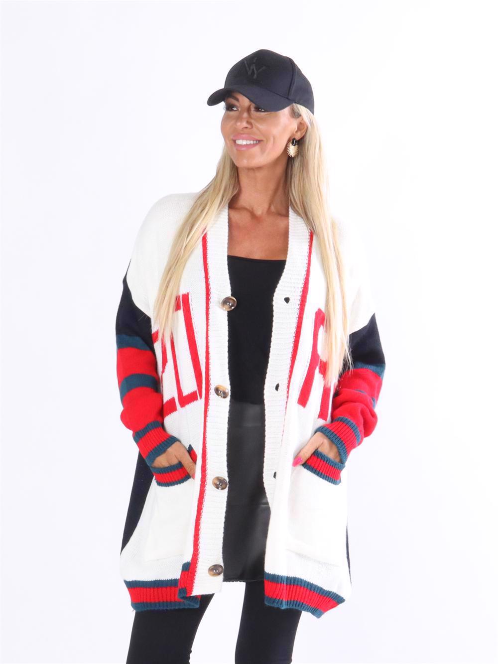 Naomi - Mångfärgad kofta i high school-look