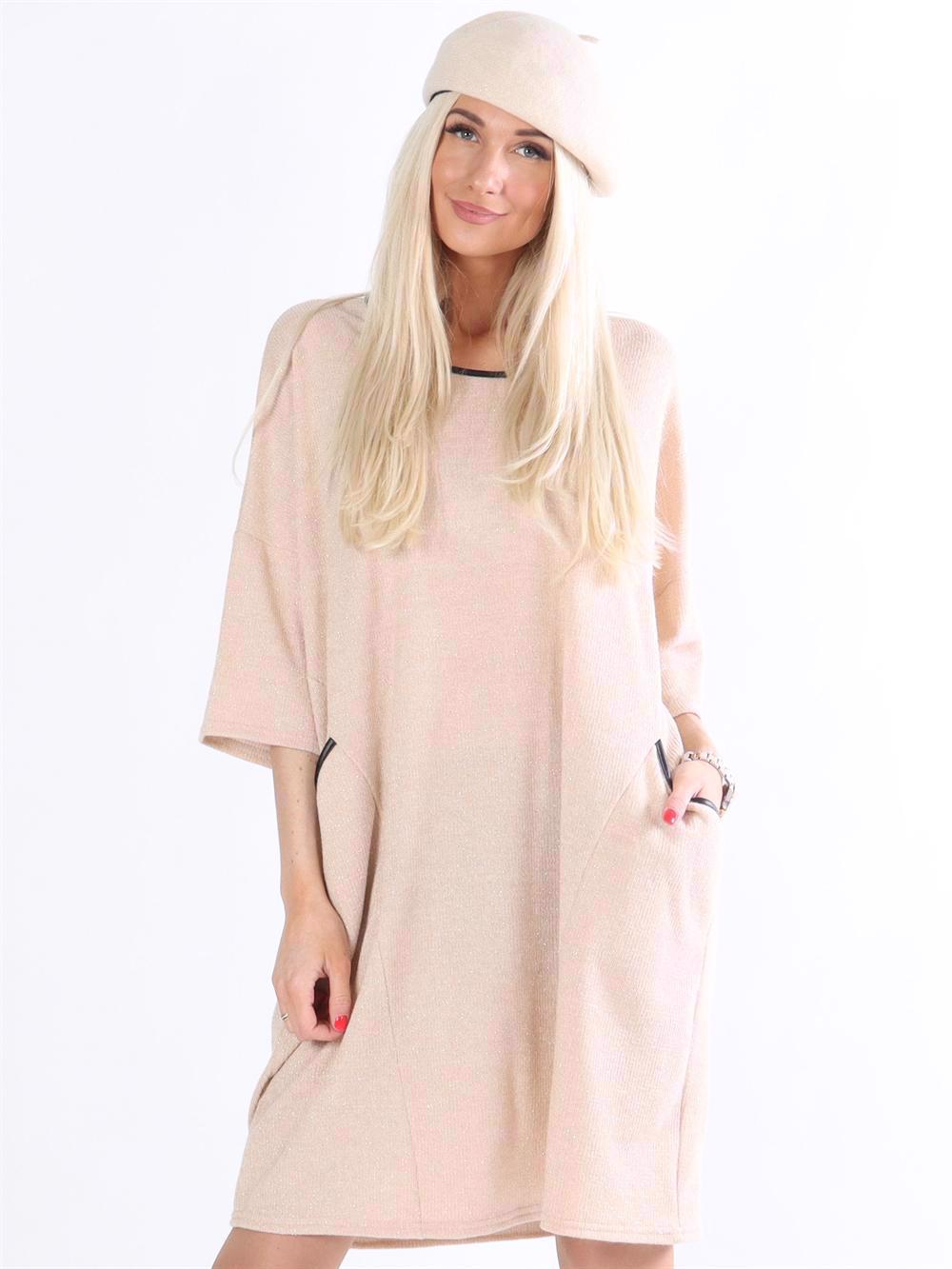 Rosemary - Klänning med detaljer i läderlook och glimmertrådar