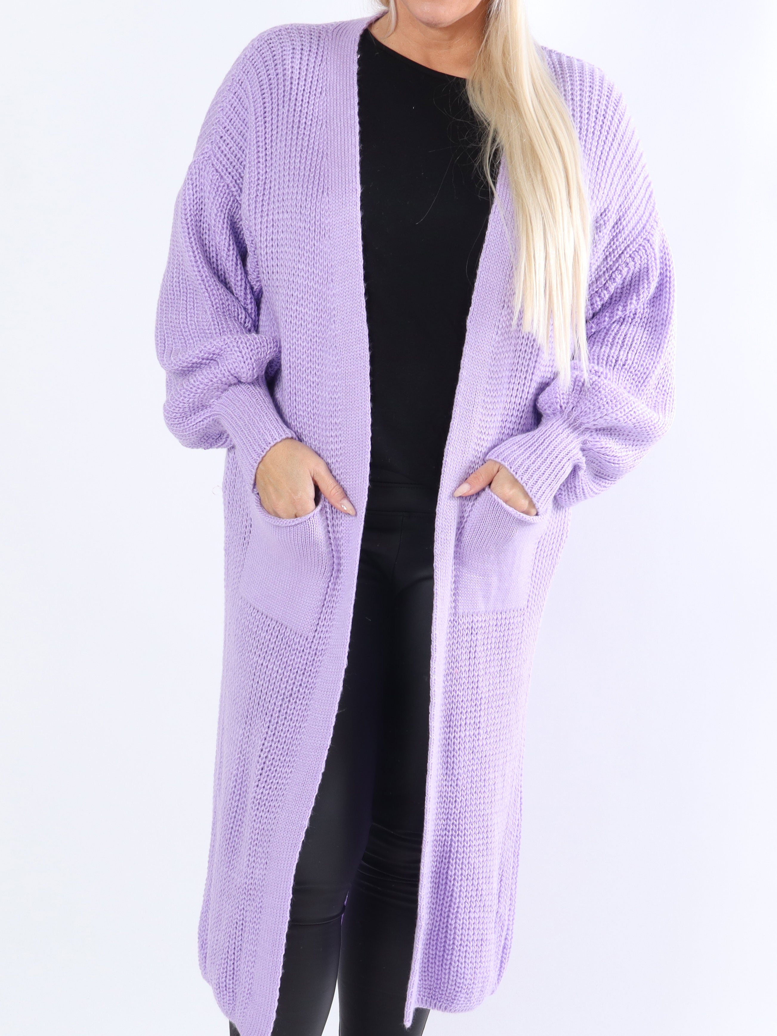 Sally - Stickad plus size kofta med ballongärmar