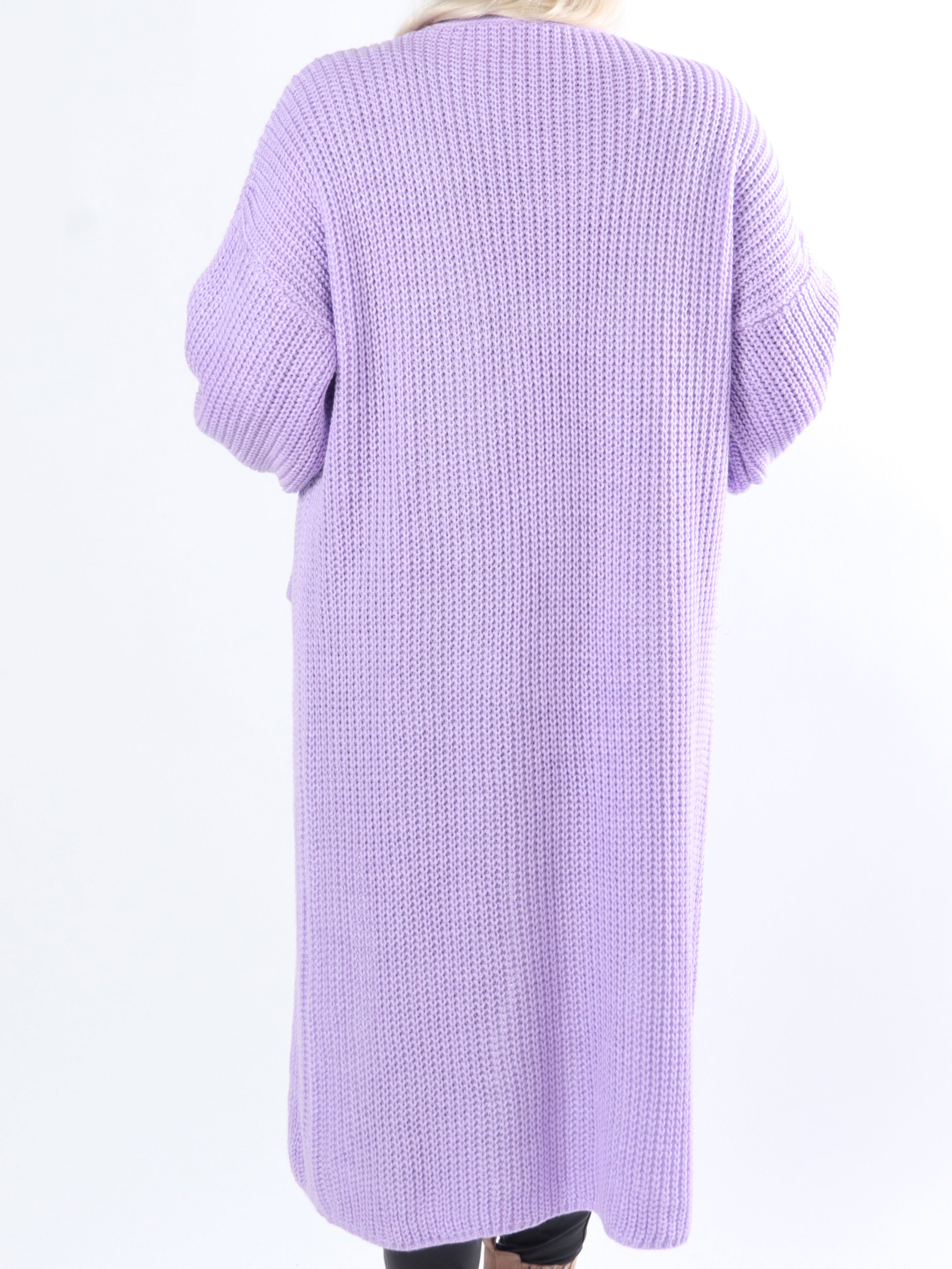 Sally - Stickad plus size kofta med ballongärmar