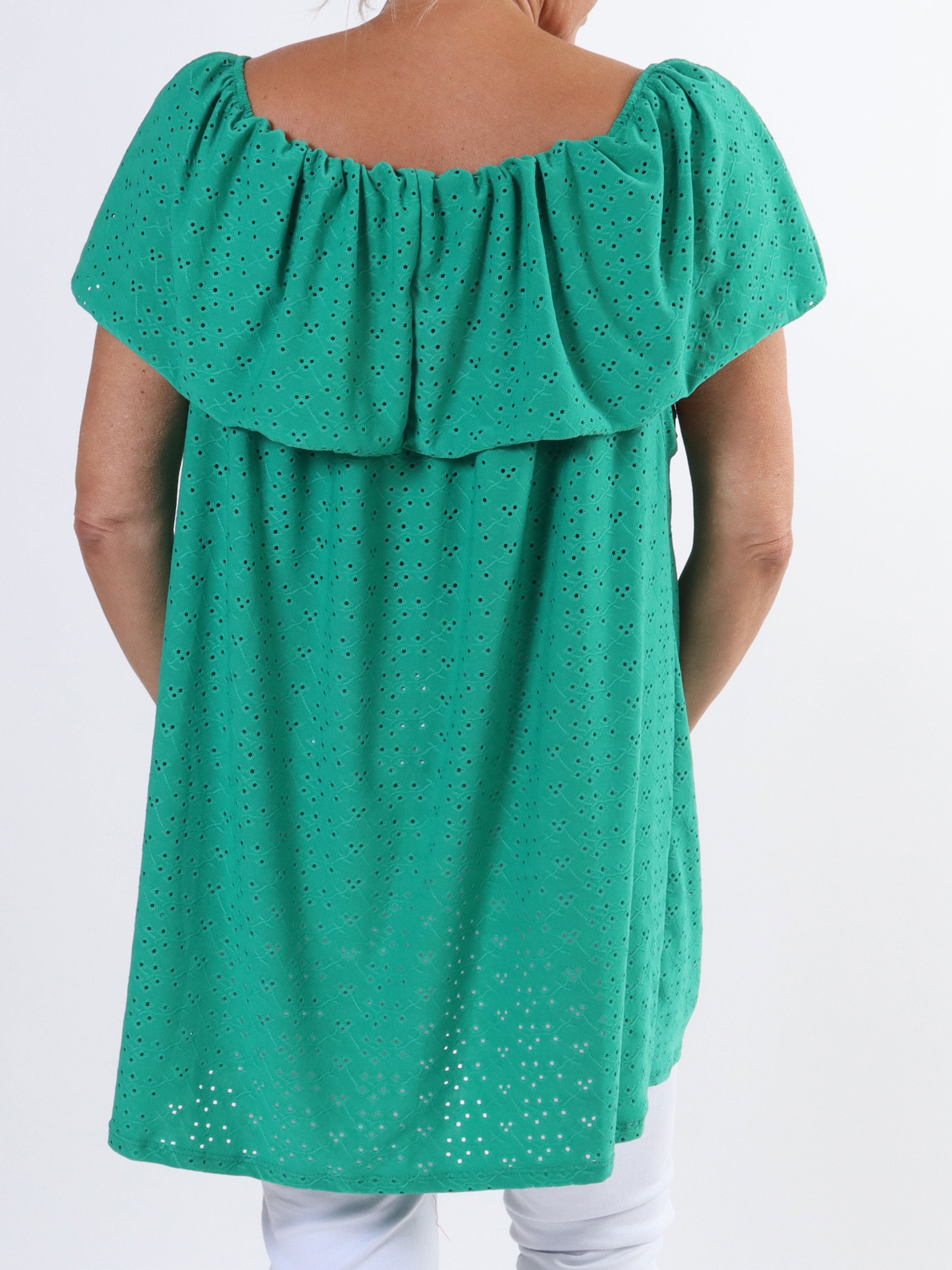 Sienna - Söt stretchig tunika i stora storlekar med broderi anglaise - Green