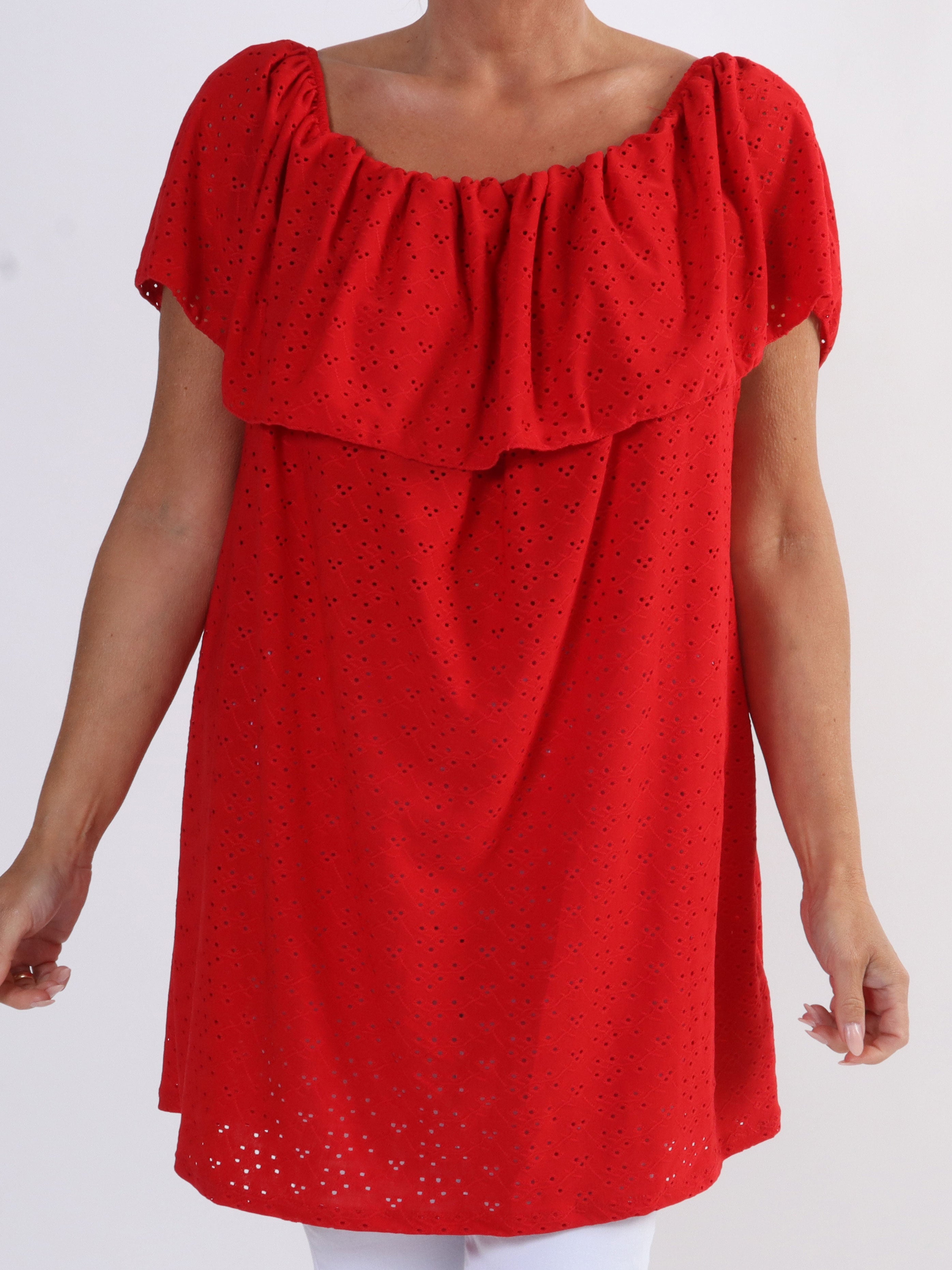 Sienna - Söt stretchig tunika i stora storlekar med broderi anglaise