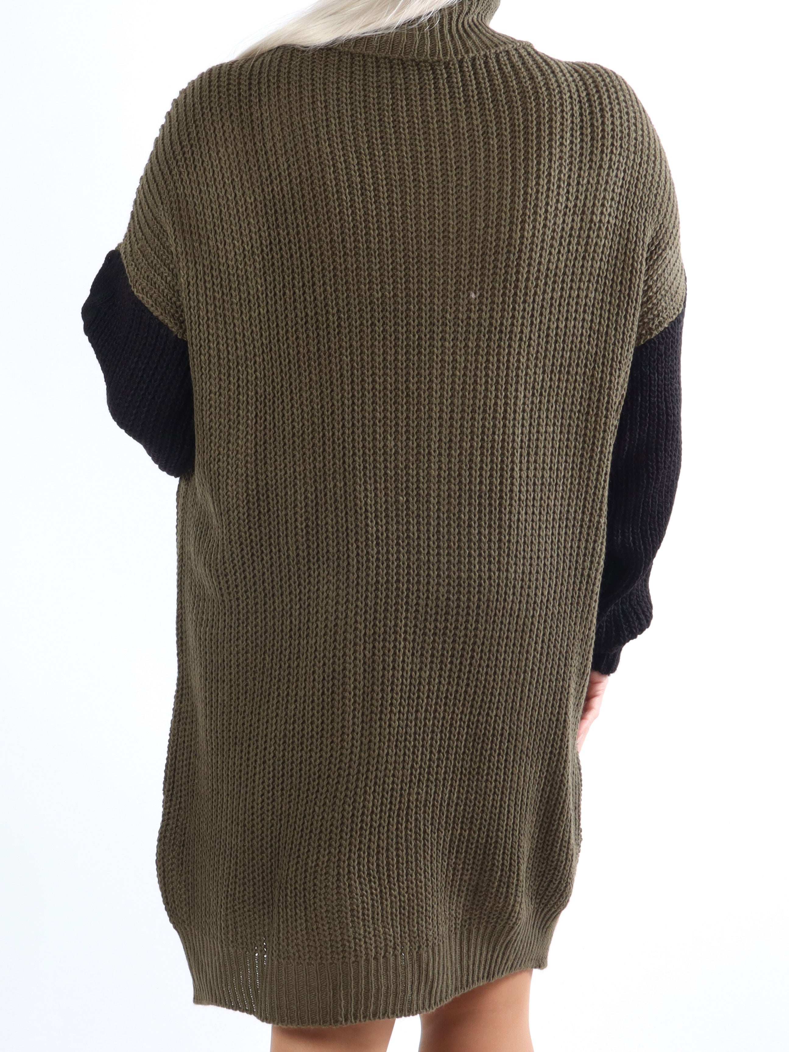 Tenna - Tvåfärgad plus size-klänning i kabelstickning