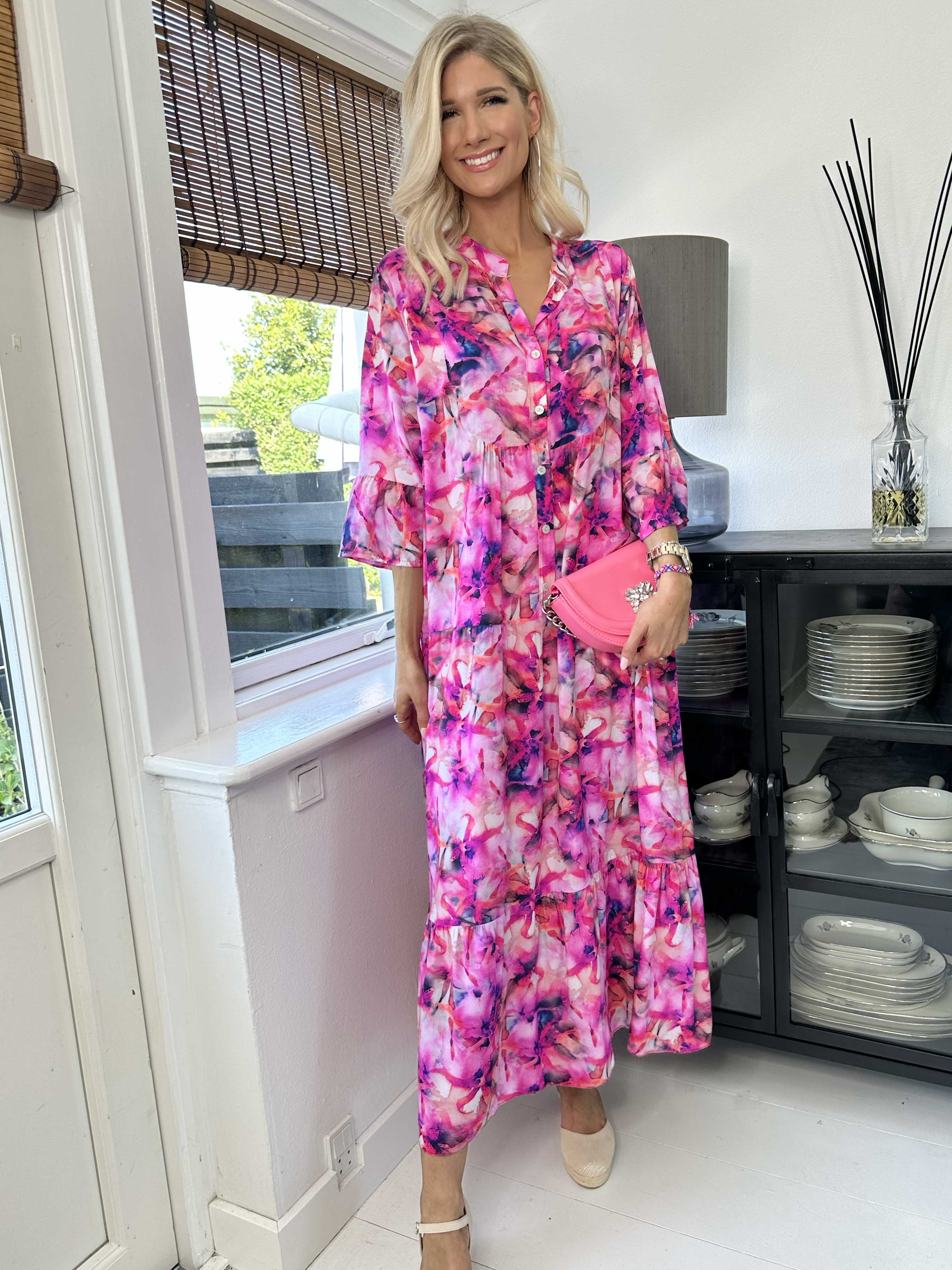 Timian - Lång mönstrad klänning med lager-på-lager-look