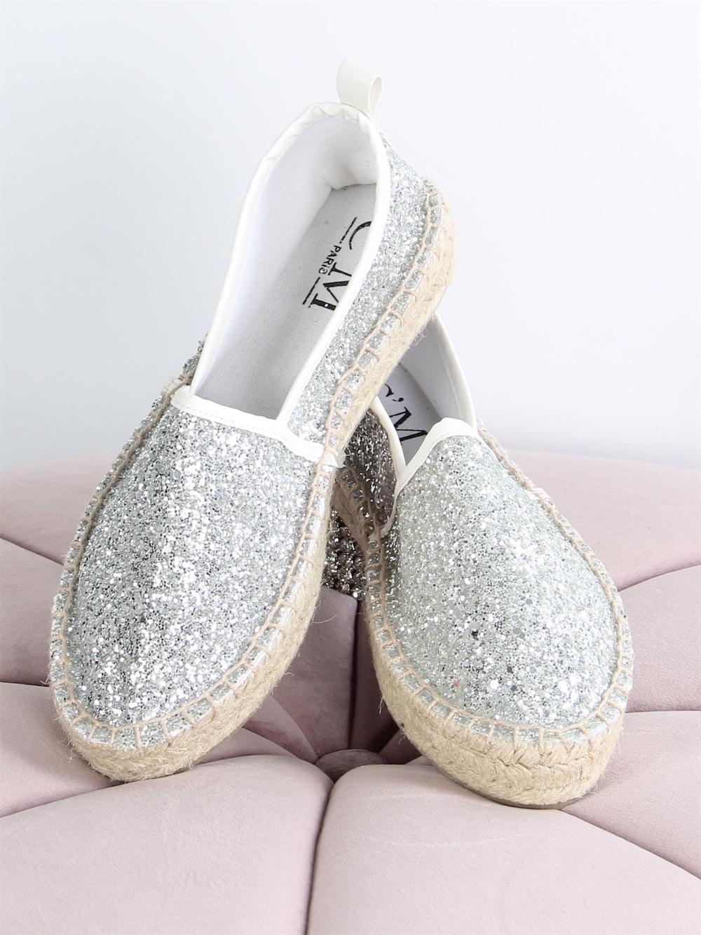 Tindra - Espadrillos med små silverpärlor