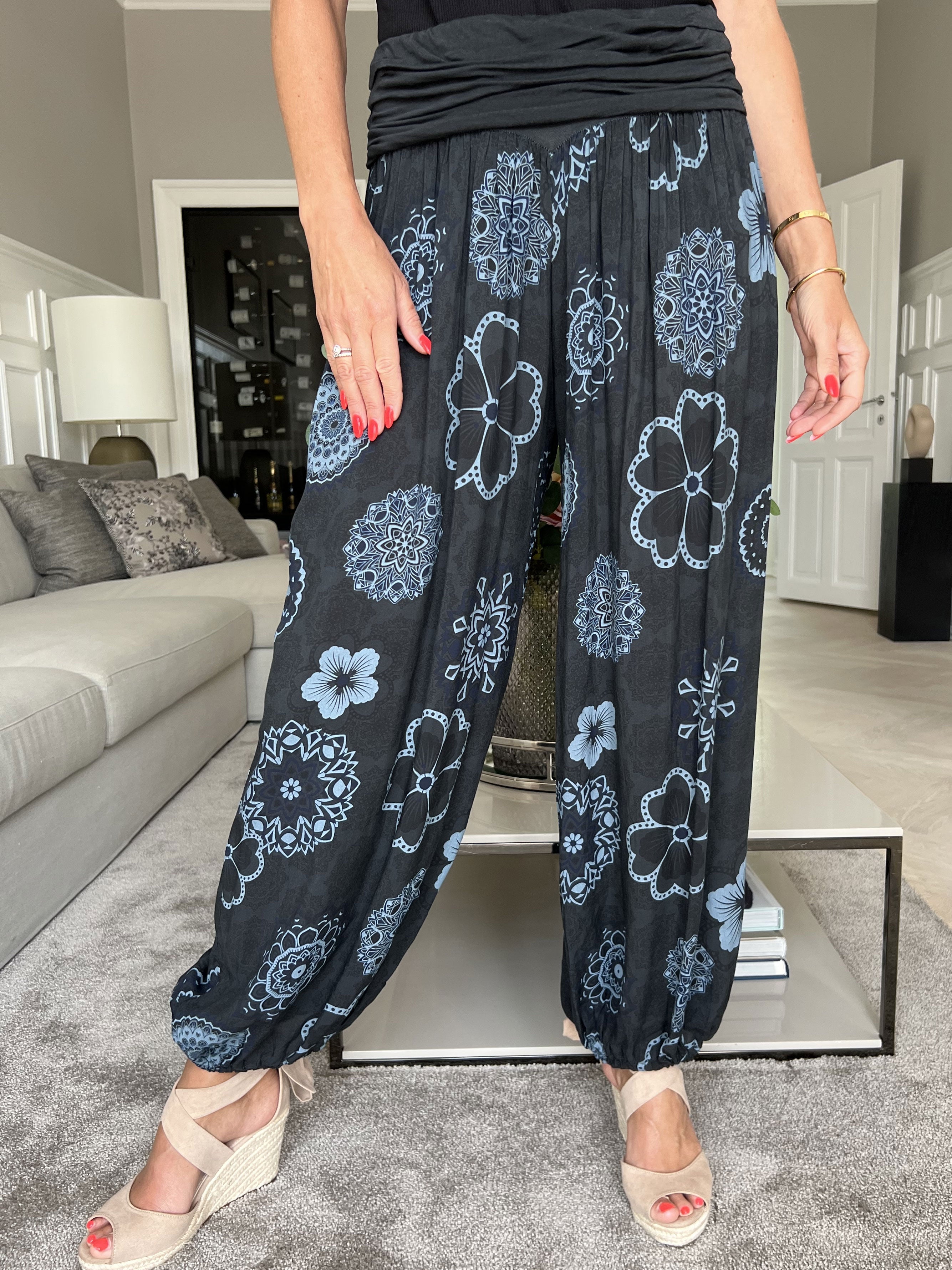 Vibe Pattern - Lätta och lösa byxor med resår i midjan